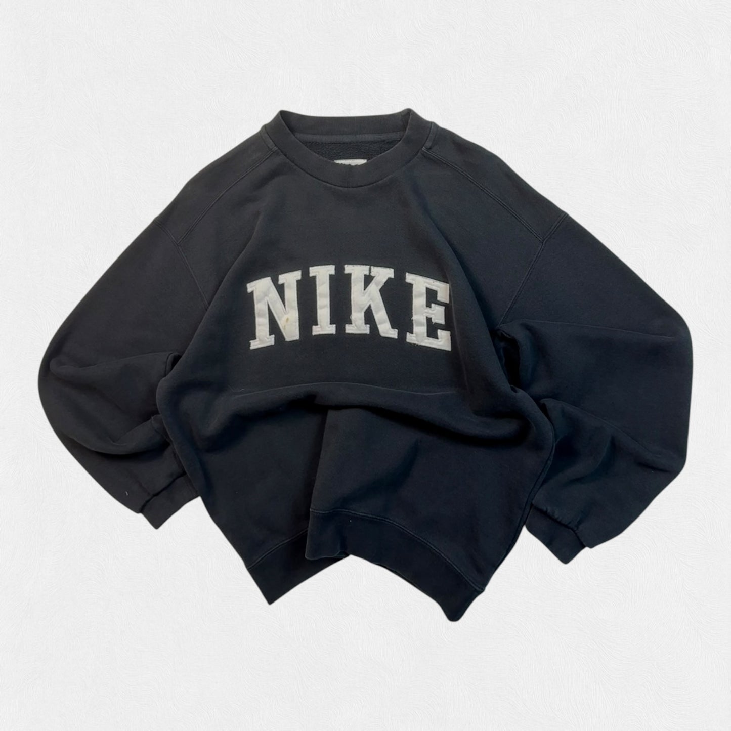 Vintage 90s Nike spell out sweatshirt (S)