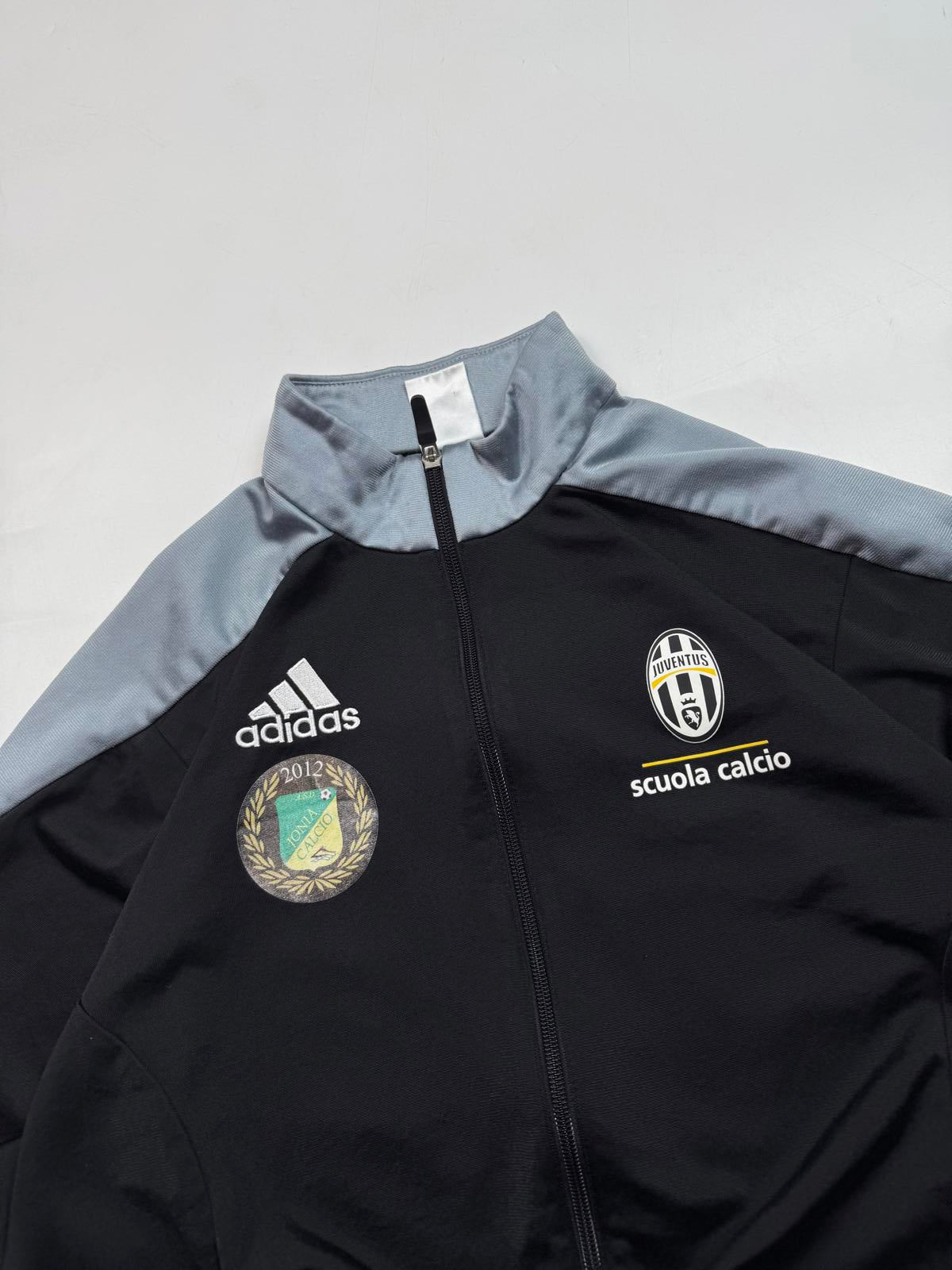 Juventus academy adidas football track jacket (M)