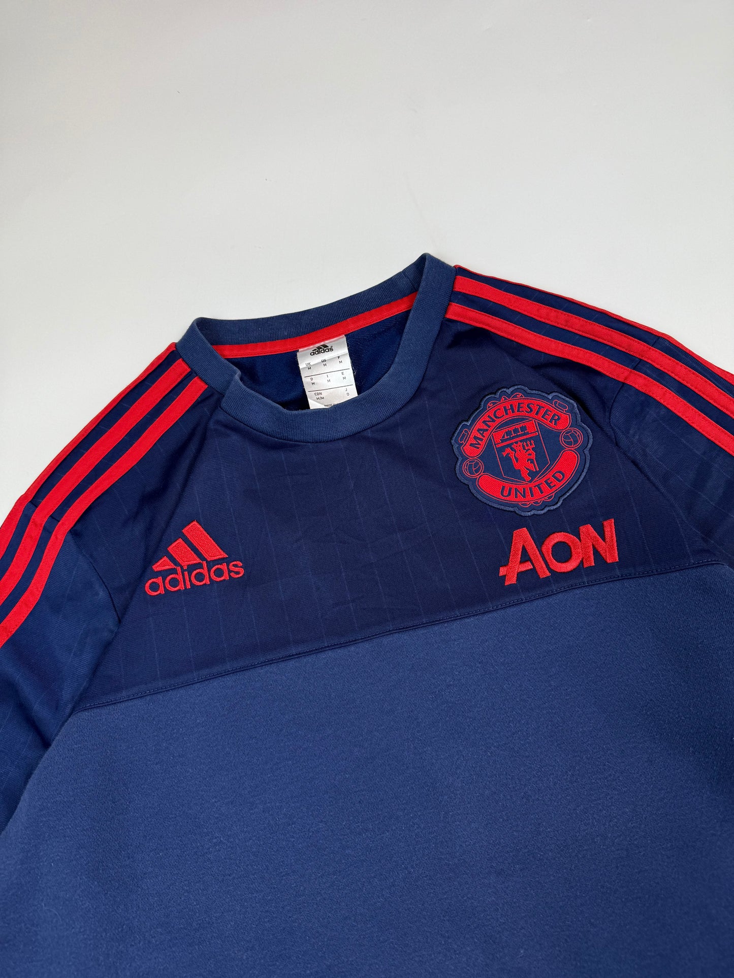 Manchester United 2015/16 Adidas training sweatshirt (M)