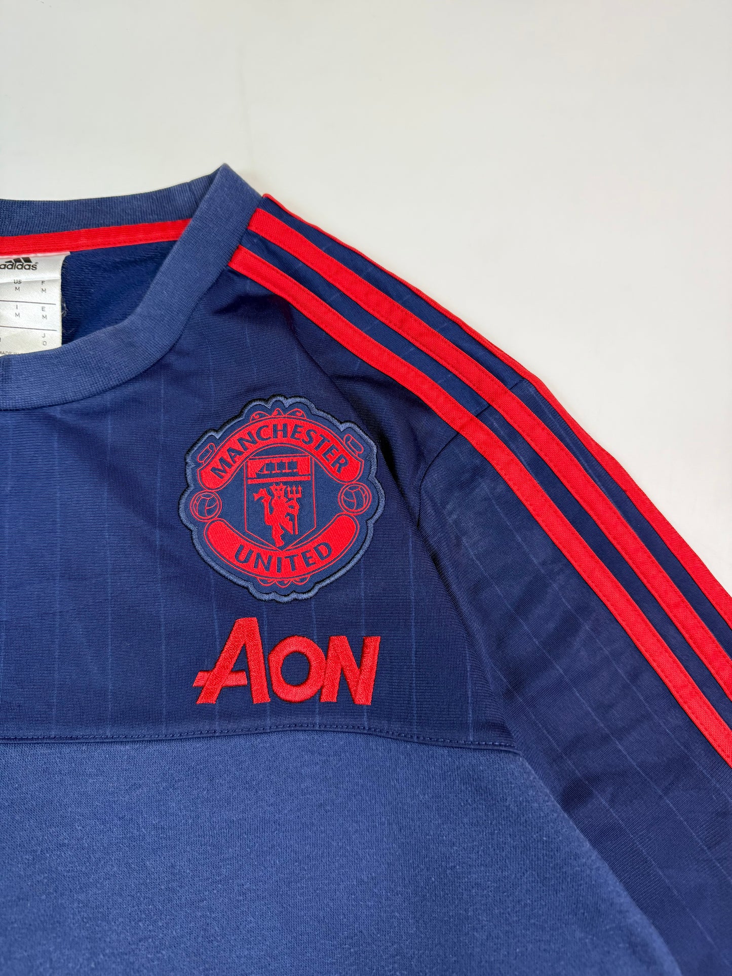 Manchester United 2015/16 Adidas training sweatshirt (M)