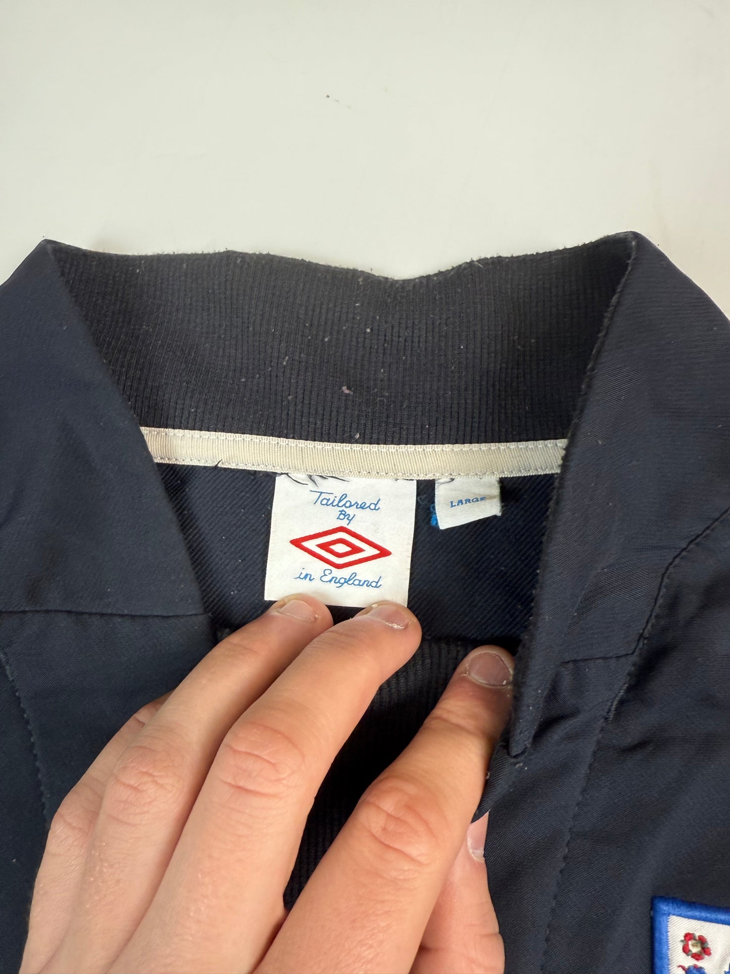 England 2009/10 Umbro football drill top (L)