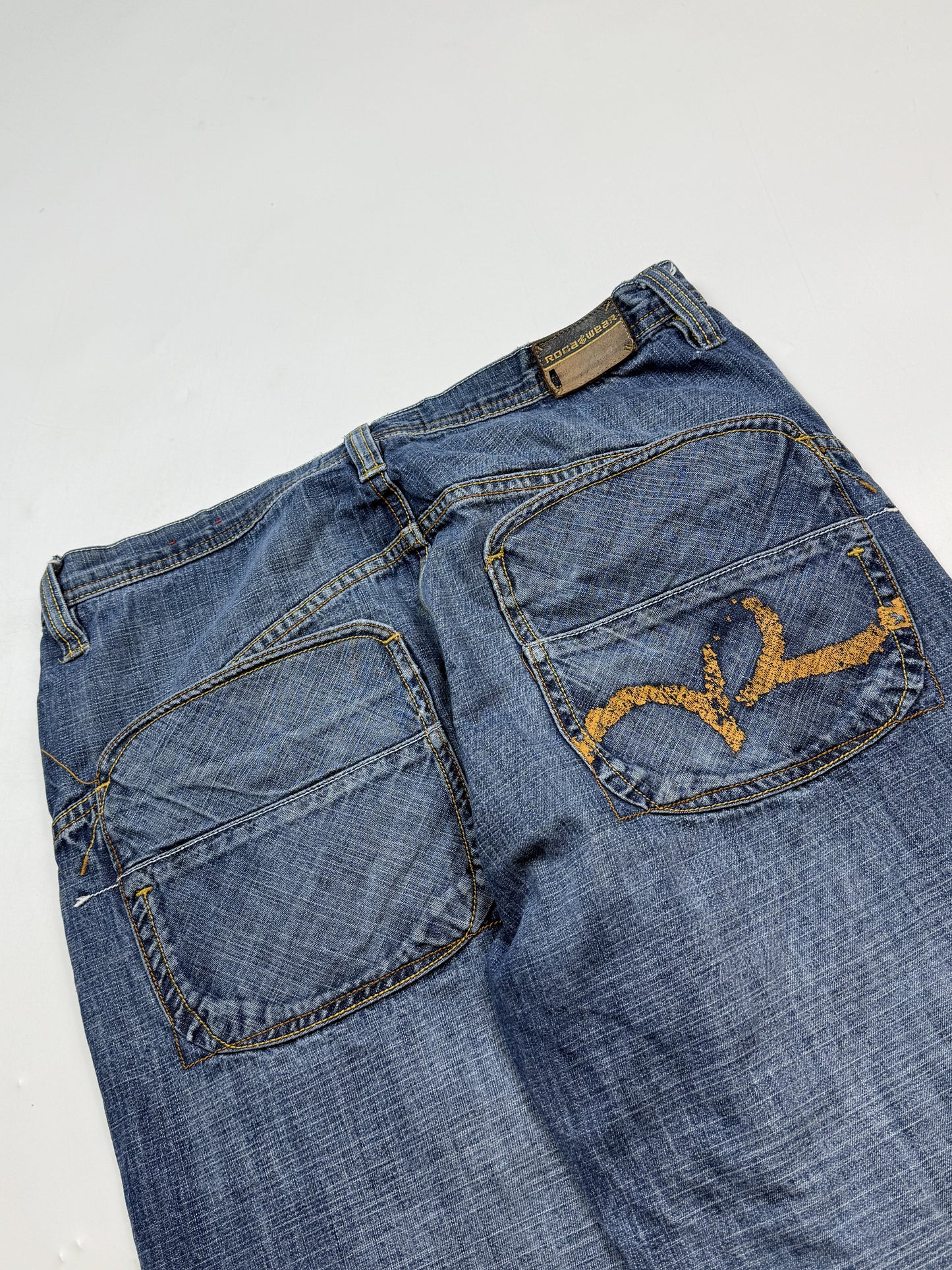 Vintage Rocawear baggy jeans (W34)