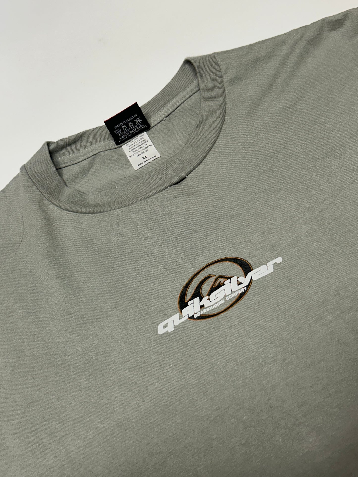 Quiksilver graphic tee (XL)