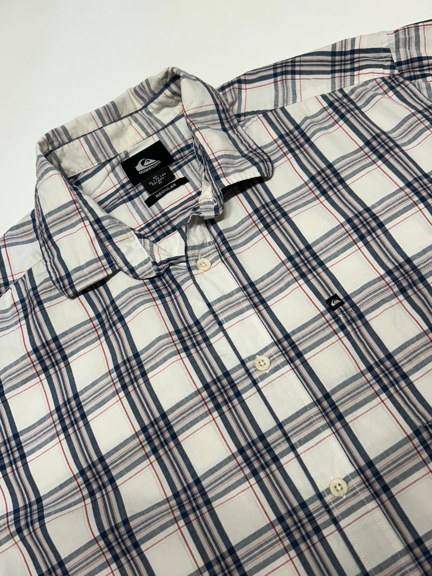 Quiksilver short sleeve check shirt (XL)
