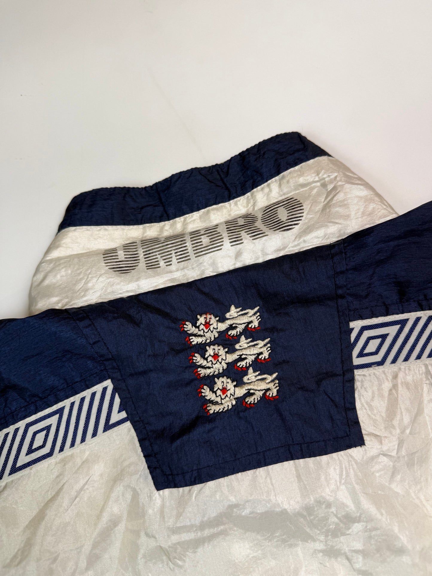 Vintage England 1990-92 Umbro football track jacket (L)