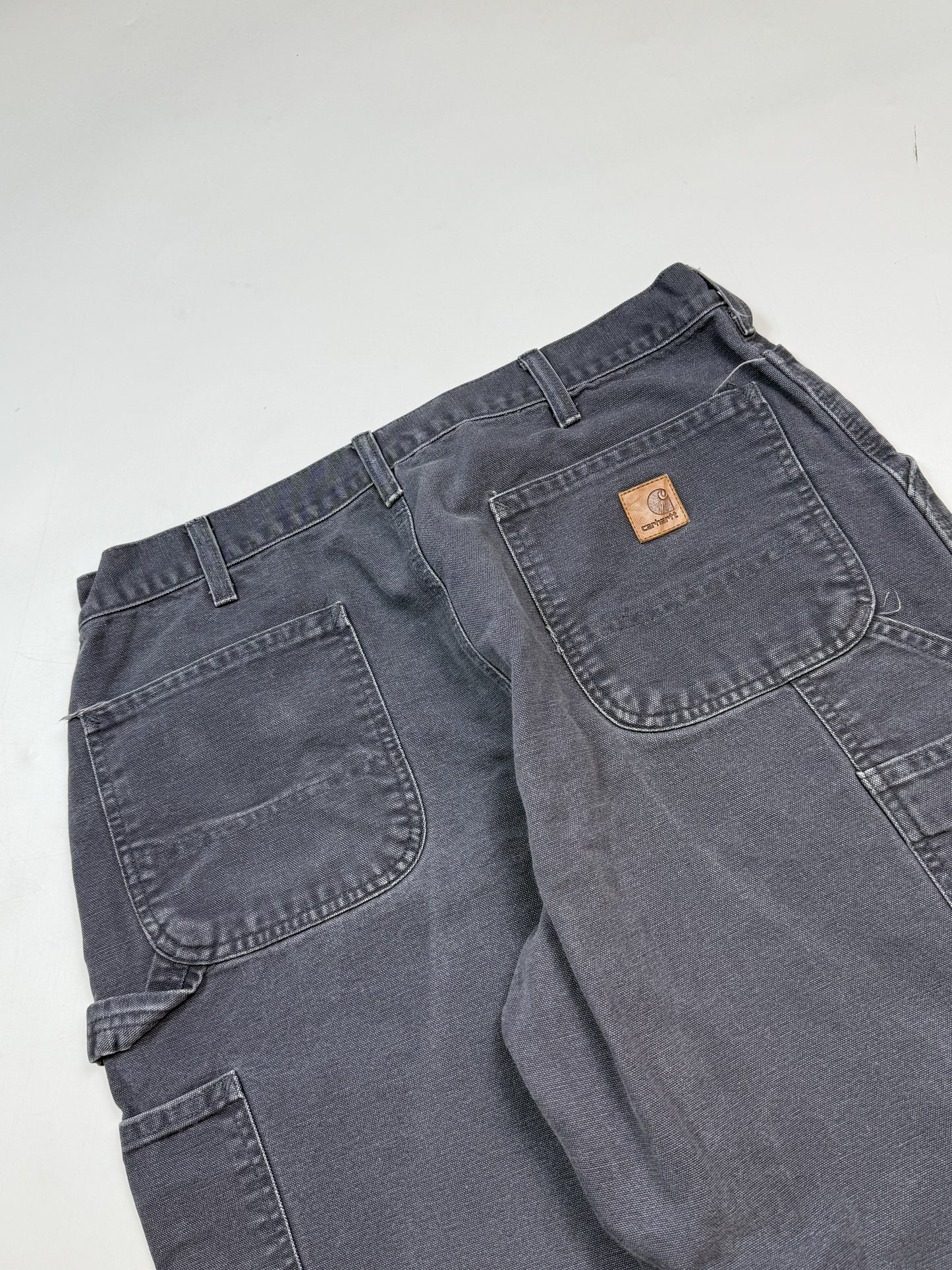 Vintage Carhartt baggy carpenter pants (W34)