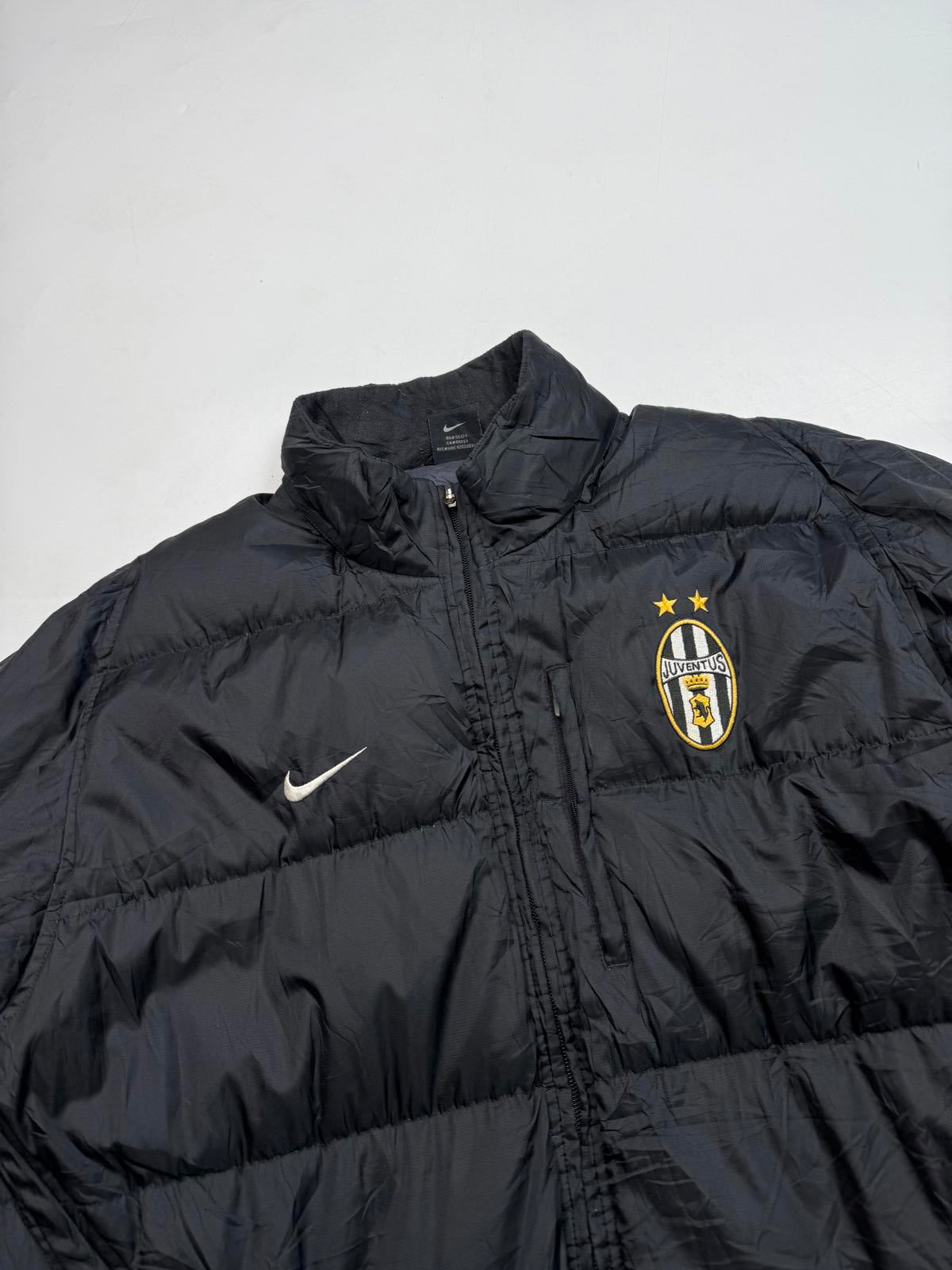Vintage Juventus 2003/04 Nike football puffer jacket (L)