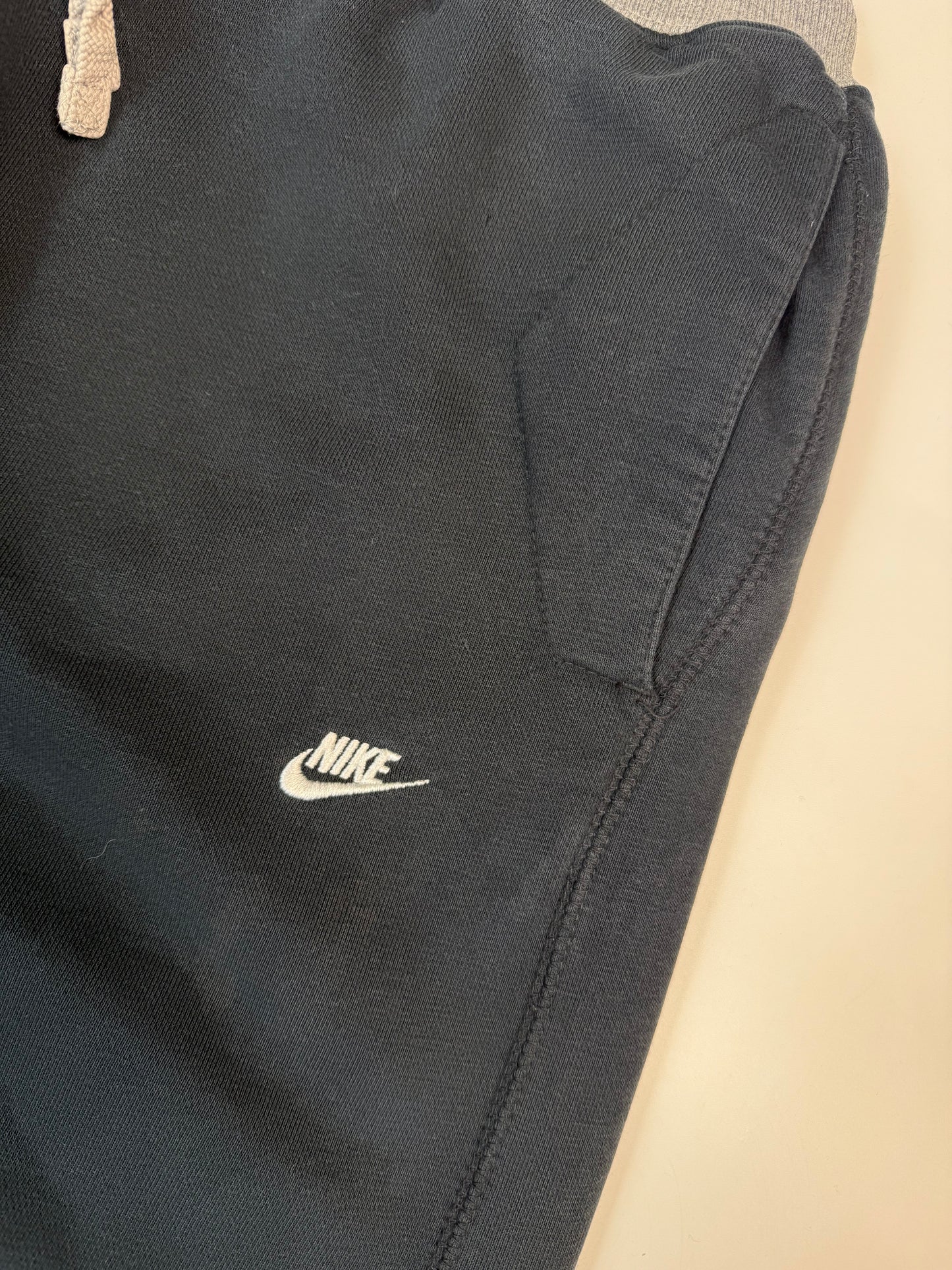Vintage Nike baggy joggers (M)
