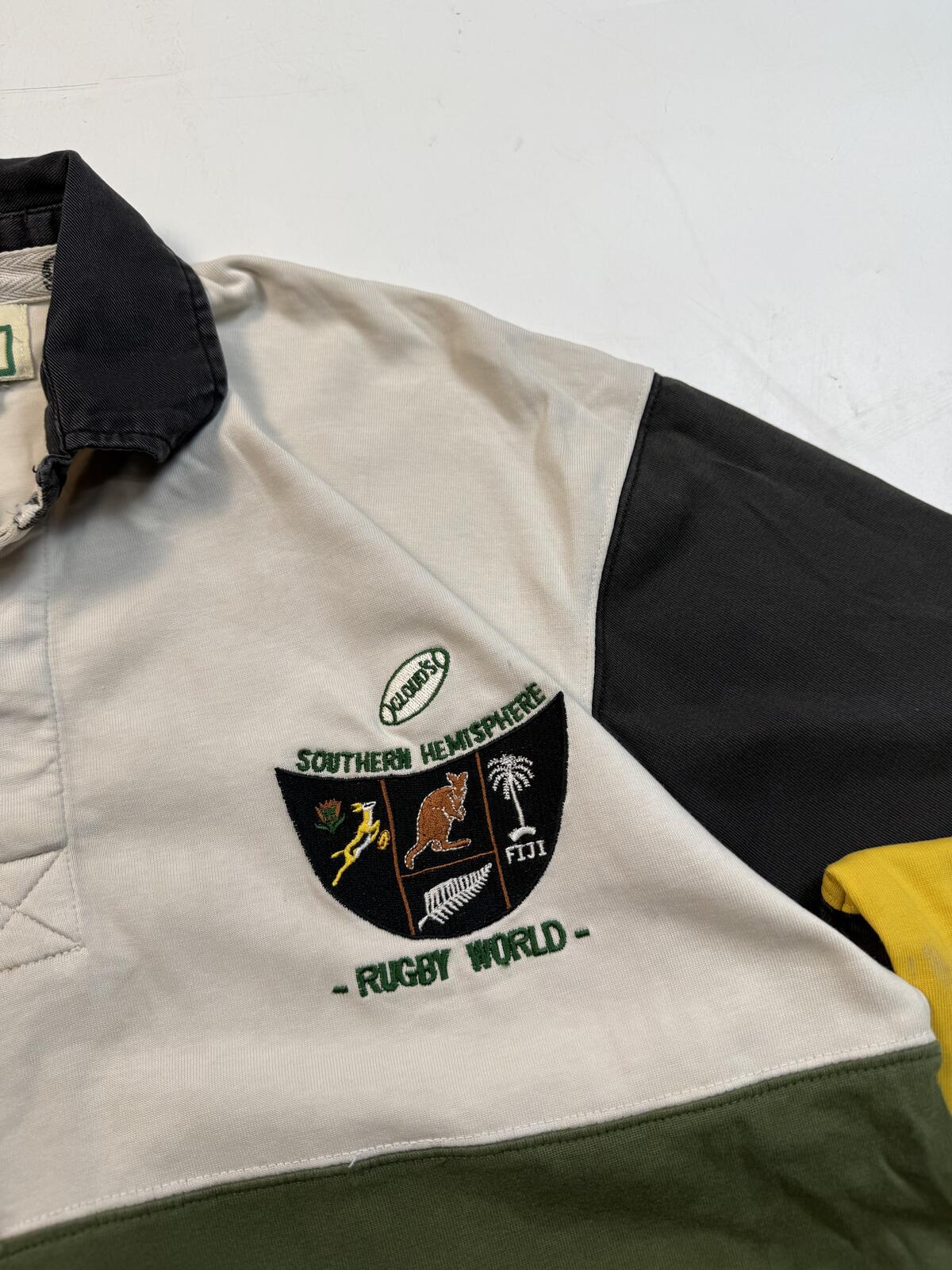 Vintage 90s southern hemisphere nations tour rugby shirt (M)