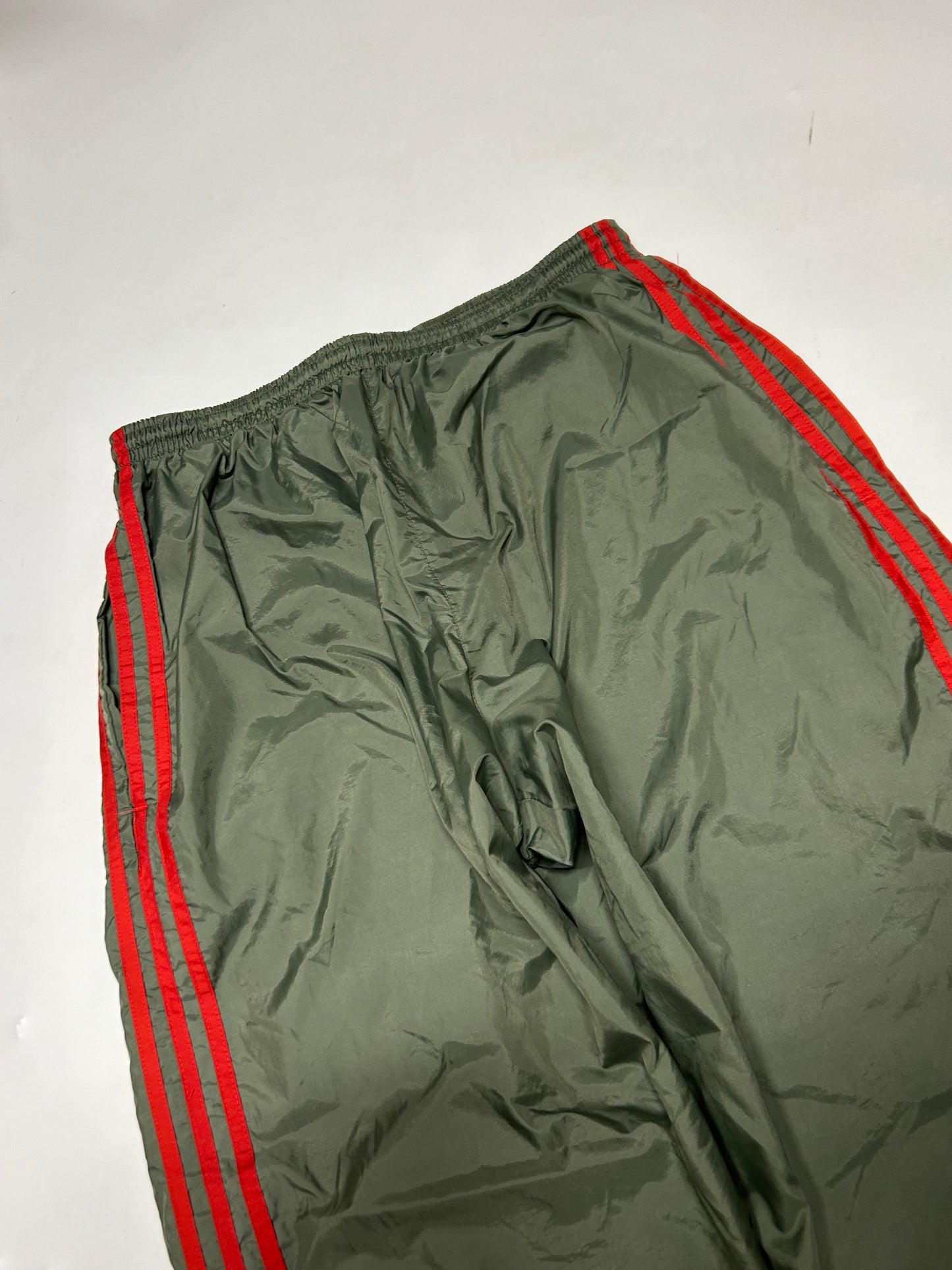Vintage Adidas baggy track pants (XL)