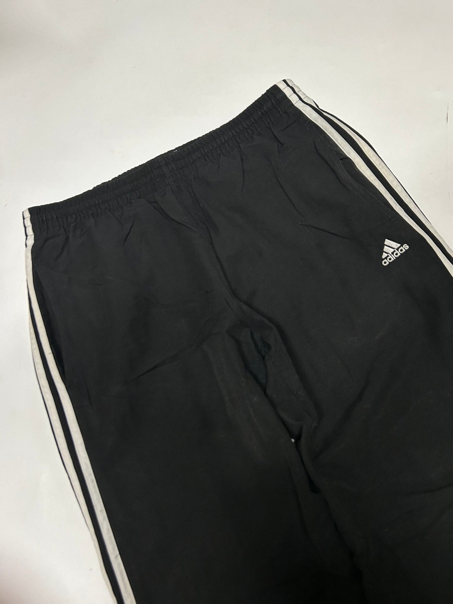 Adidas baggy track pants (M)