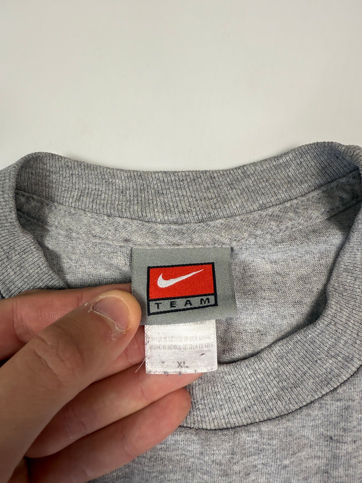 Vintage Nike UNC Tarheels 2009 basketball graphic tee (S)