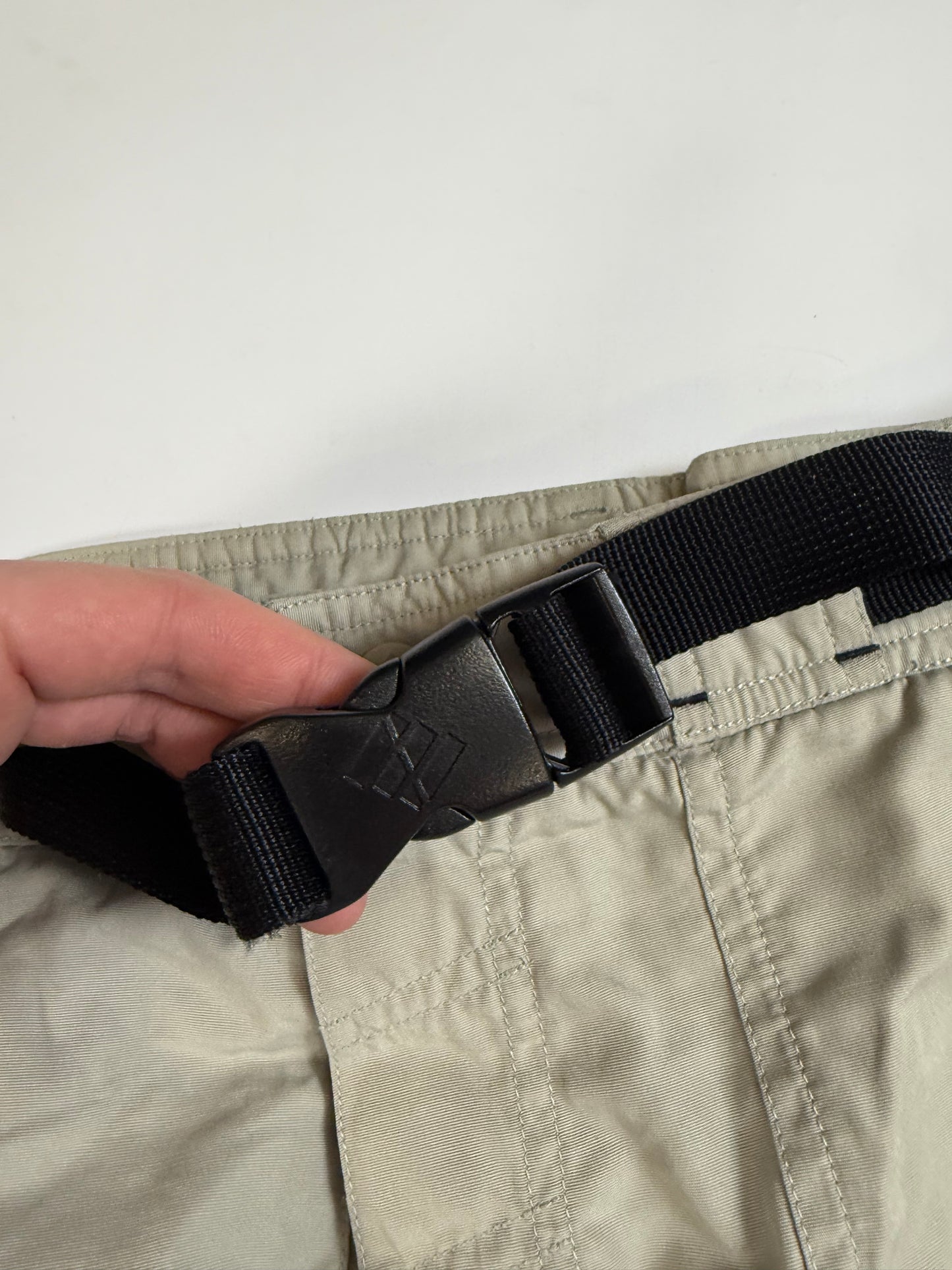 Vintage Adidas baggy parachute pants (M)