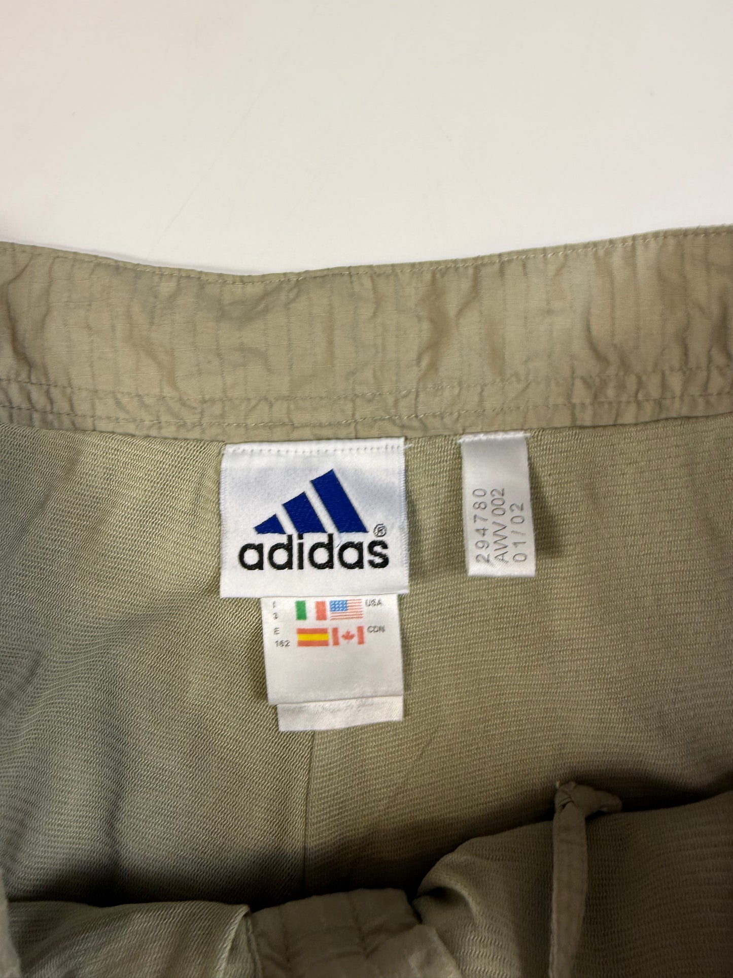 Vintage Adidas baggy track pants (M)