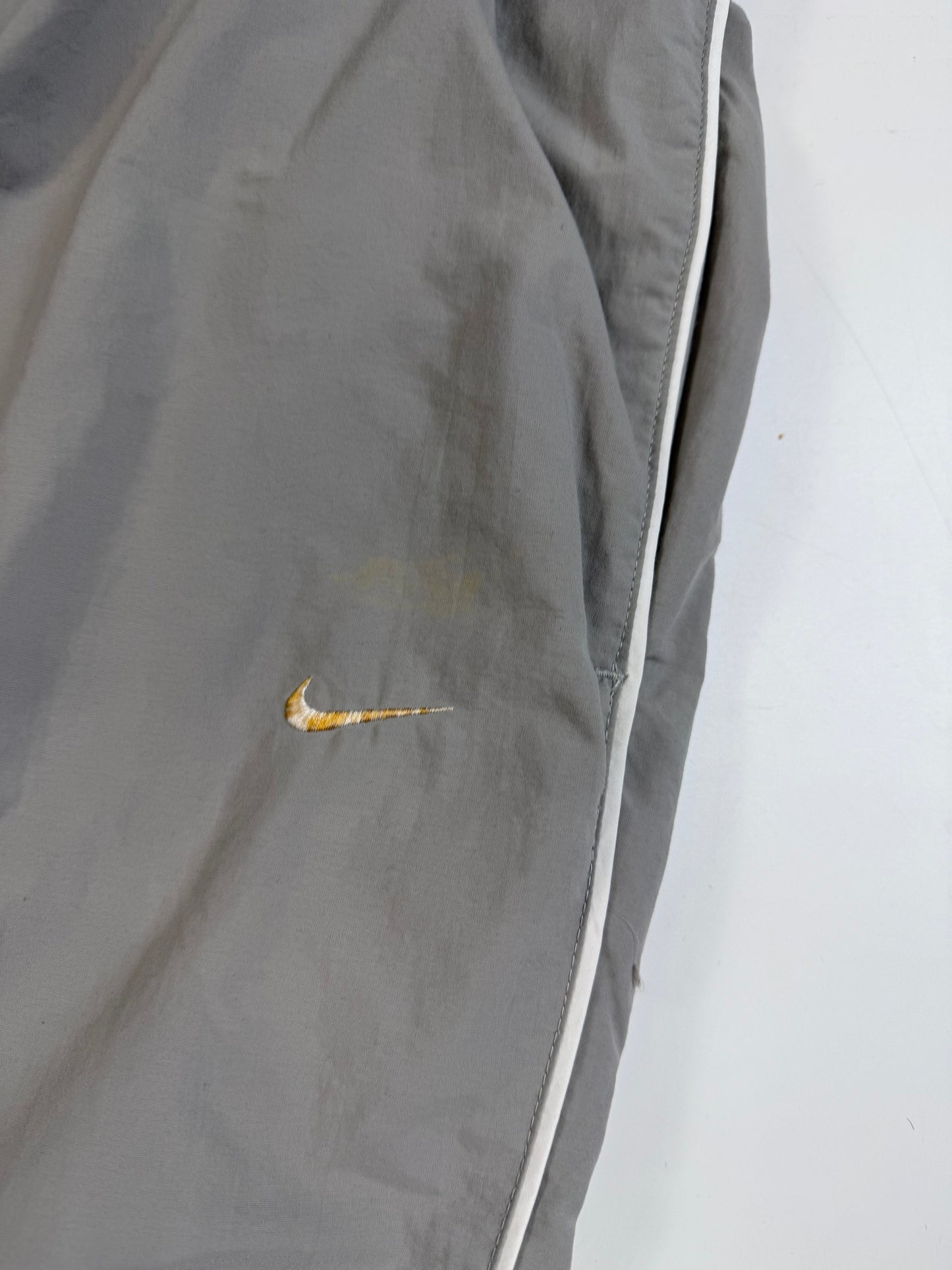 Vintage Nike baggy track pants (L)
