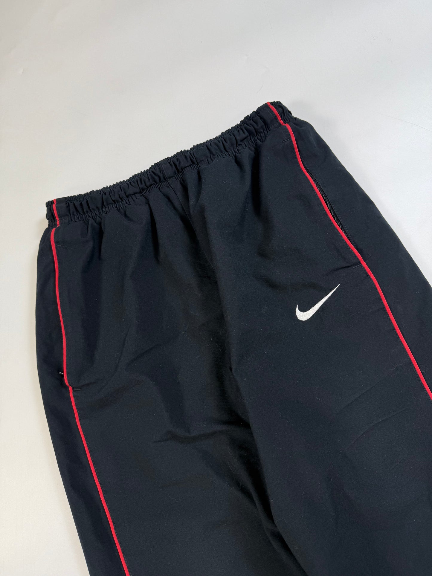Vintage Nike side stripe track pants (S)