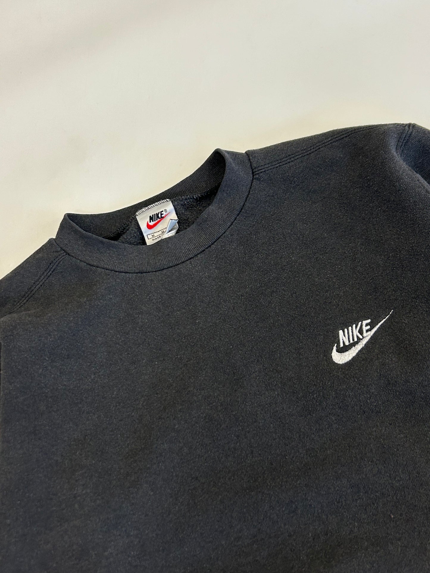 Vintage 90s Nike small logo sweatshirt (YM)