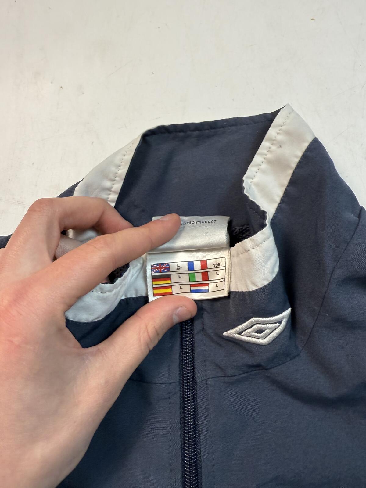 Vintage Y2K Umbro small logo track jacket (L)
