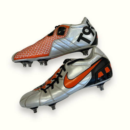 Nike T90 Laser III SG football boots (UK 8)