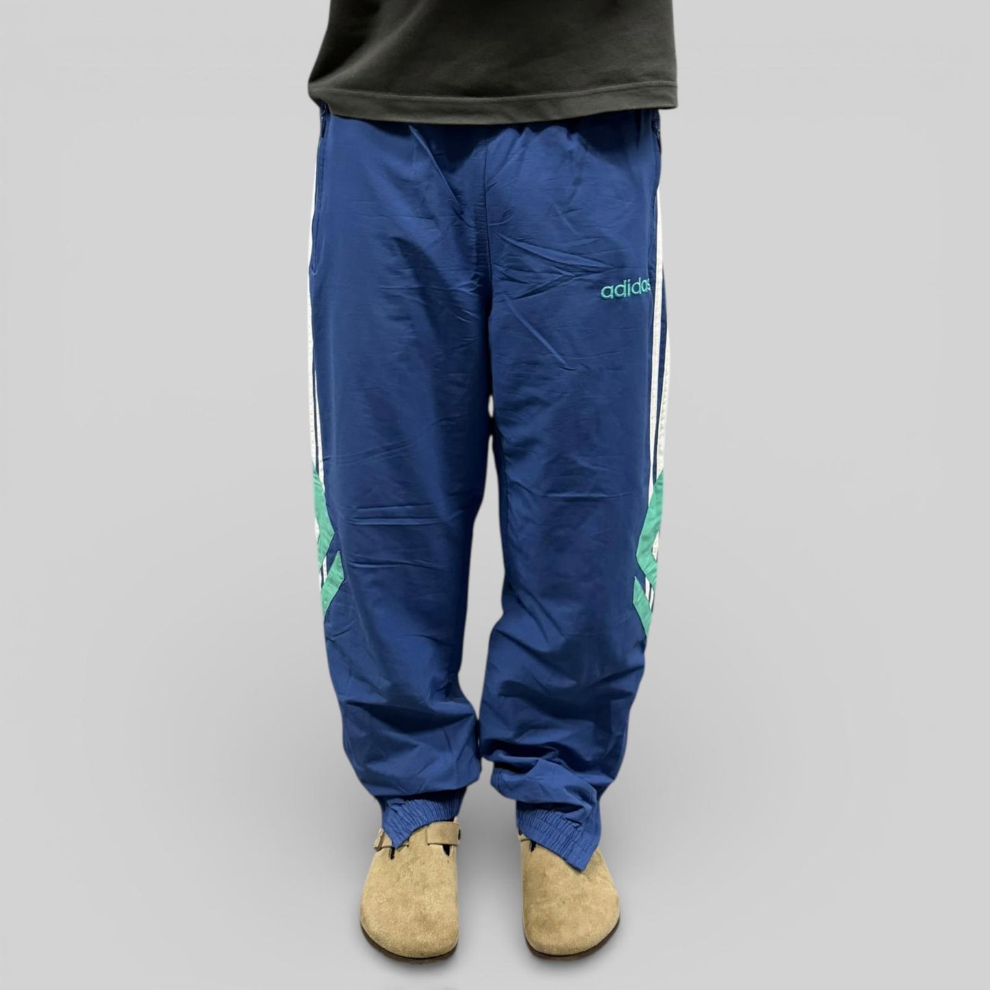 Vintage 90s adidas originals baggy track pants (M)