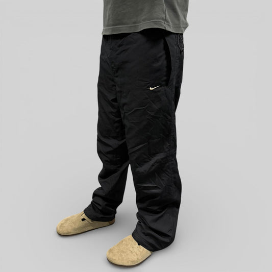 Vintage Nike fleece lined baggy track pants (M)