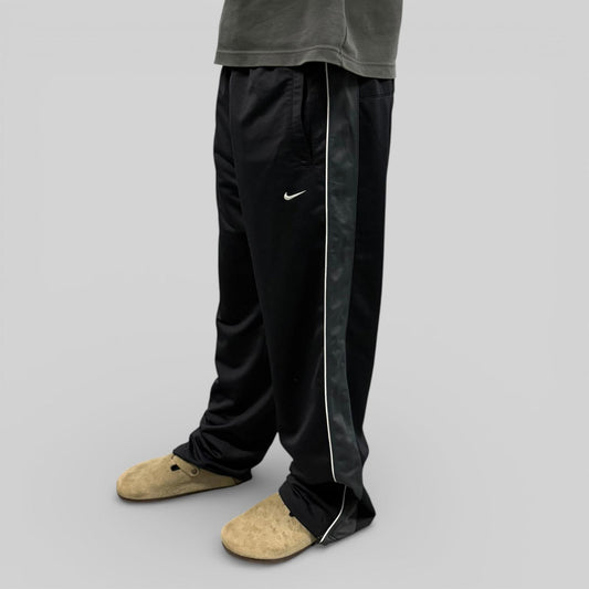Vintage Nike baggy side stripe track pants (XL)
