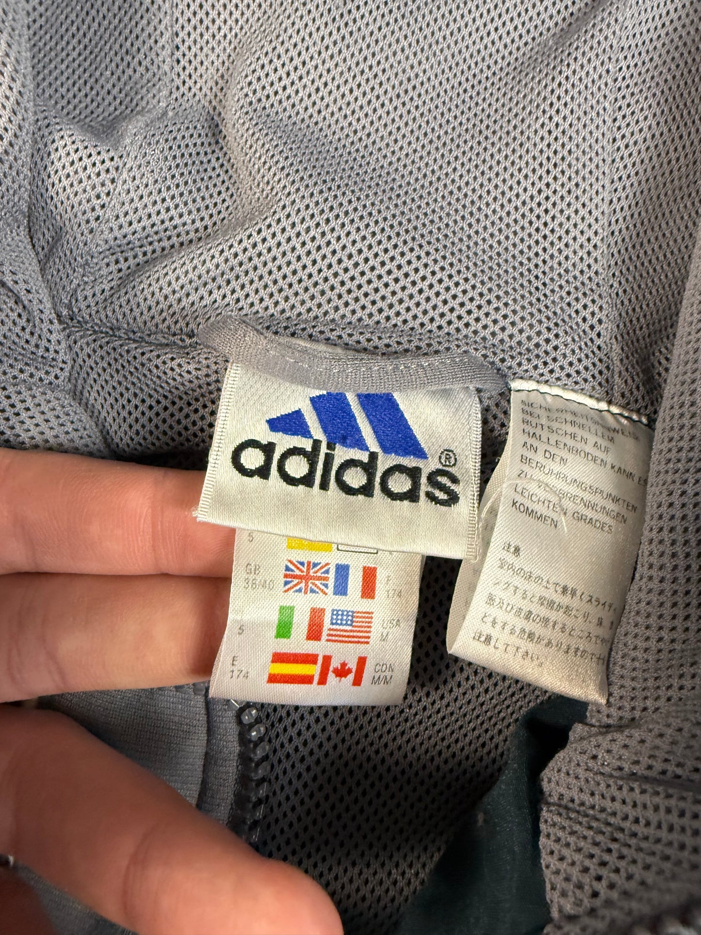 Vintage 90s Adidas hooded jacket (M)