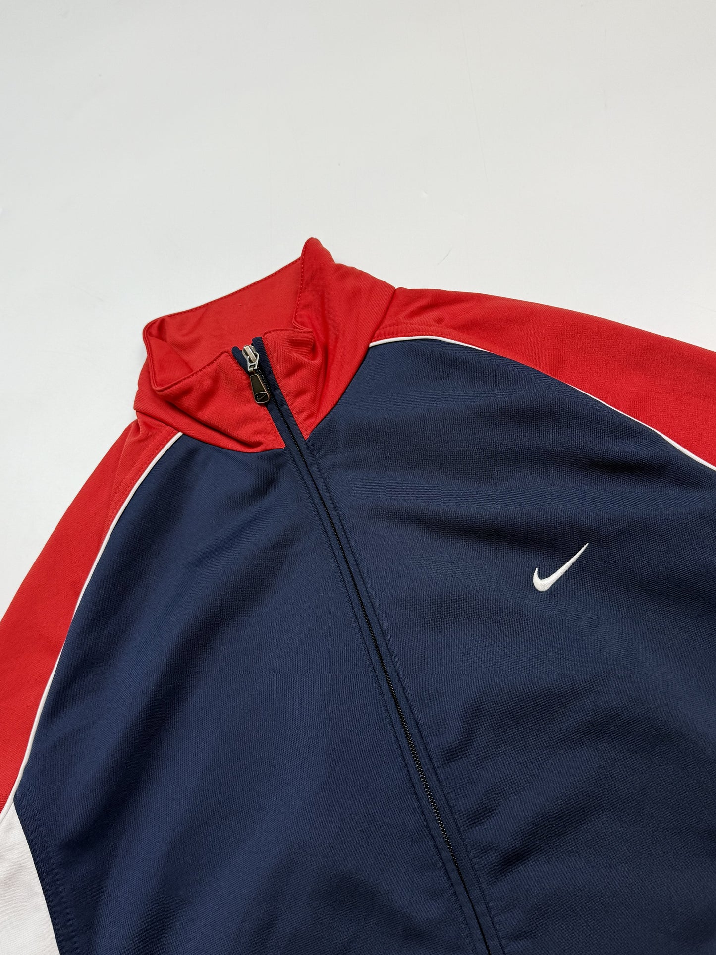 Vintage Nike mini swoosh track jacket (M)