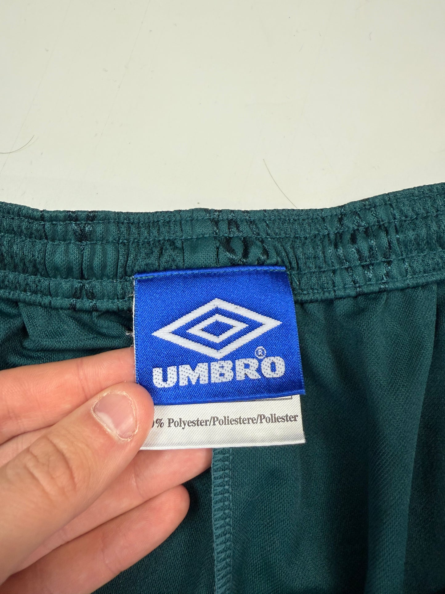 Vintage 90s Umbro football shorts (XL)