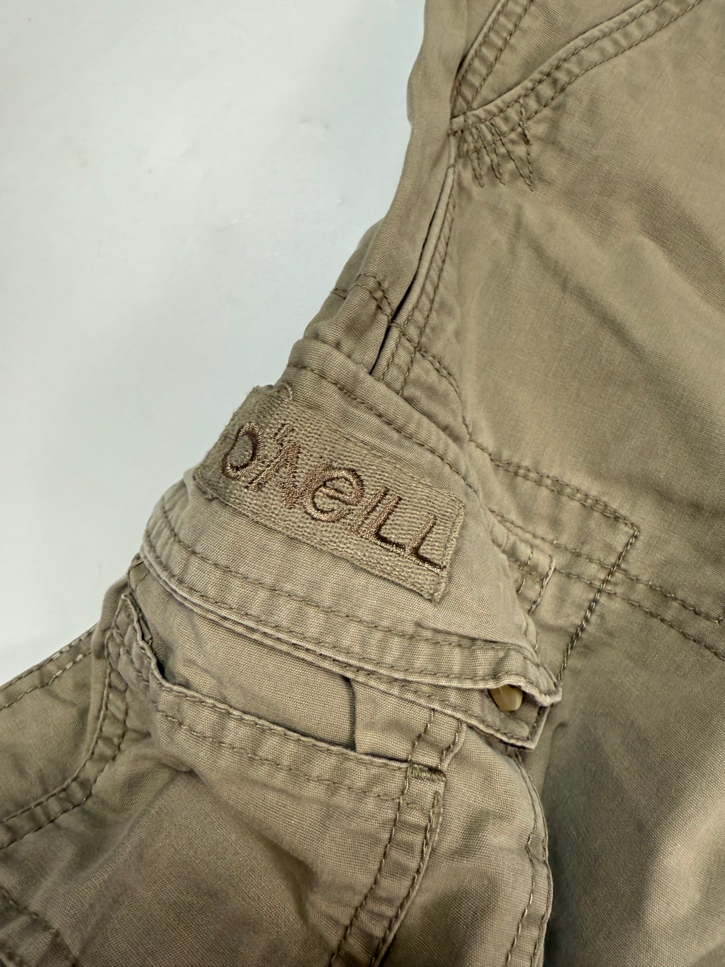 Vintage O'neill baggy cargo shorts (W36)