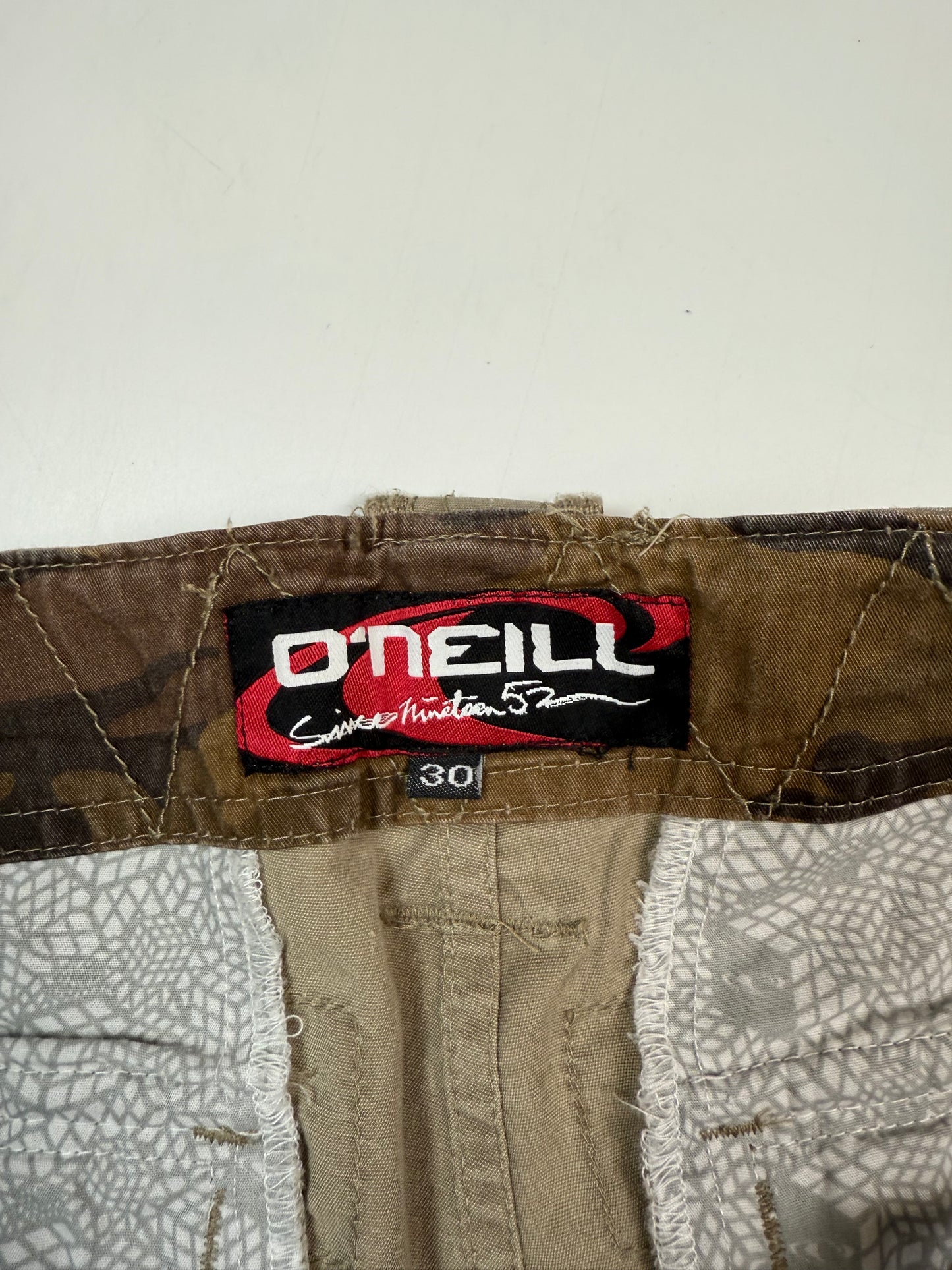 Vintage O'neill baggy cargo shorts (W36)