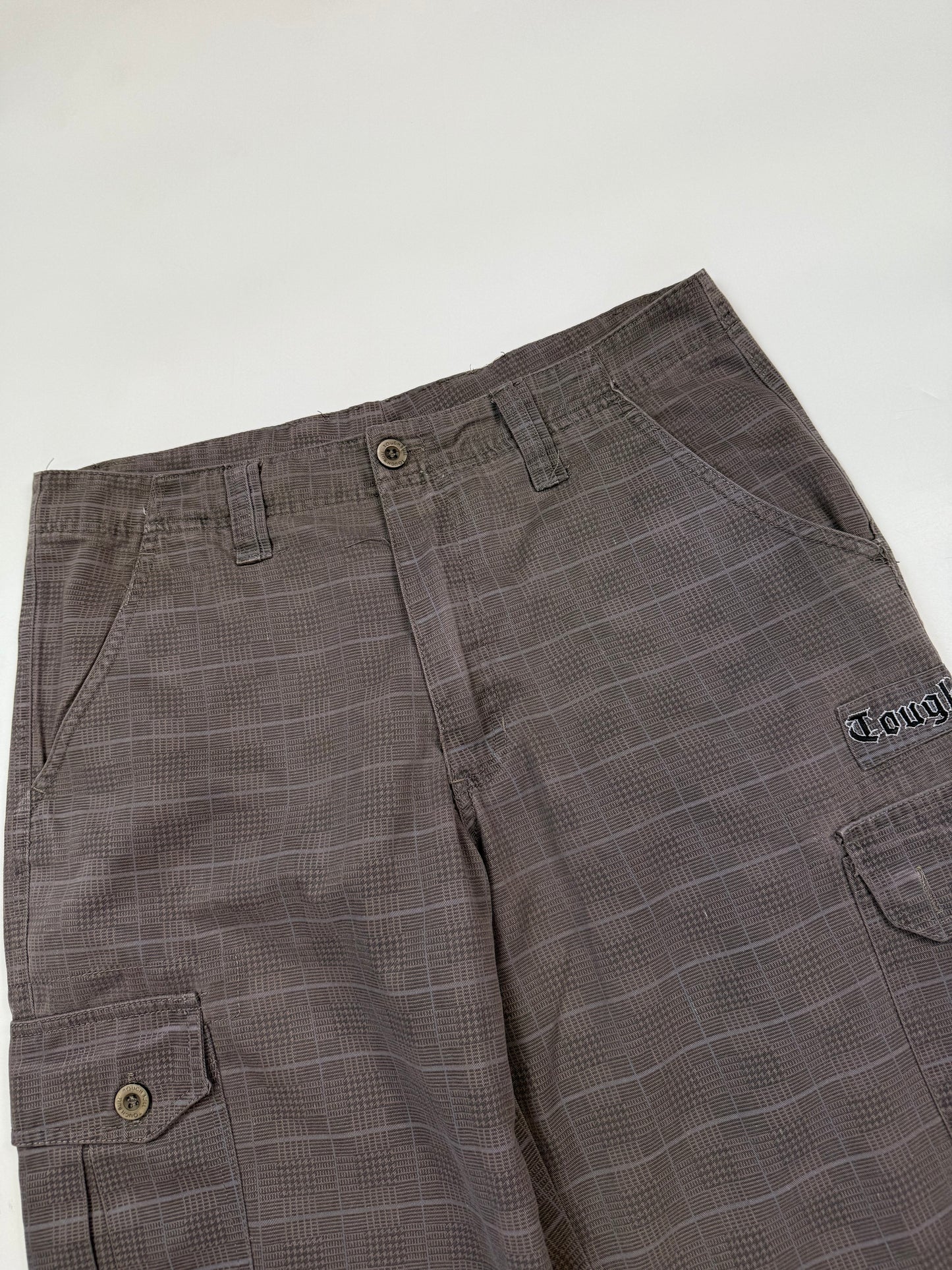Vintage baggy checkered cargo shorts (S)
