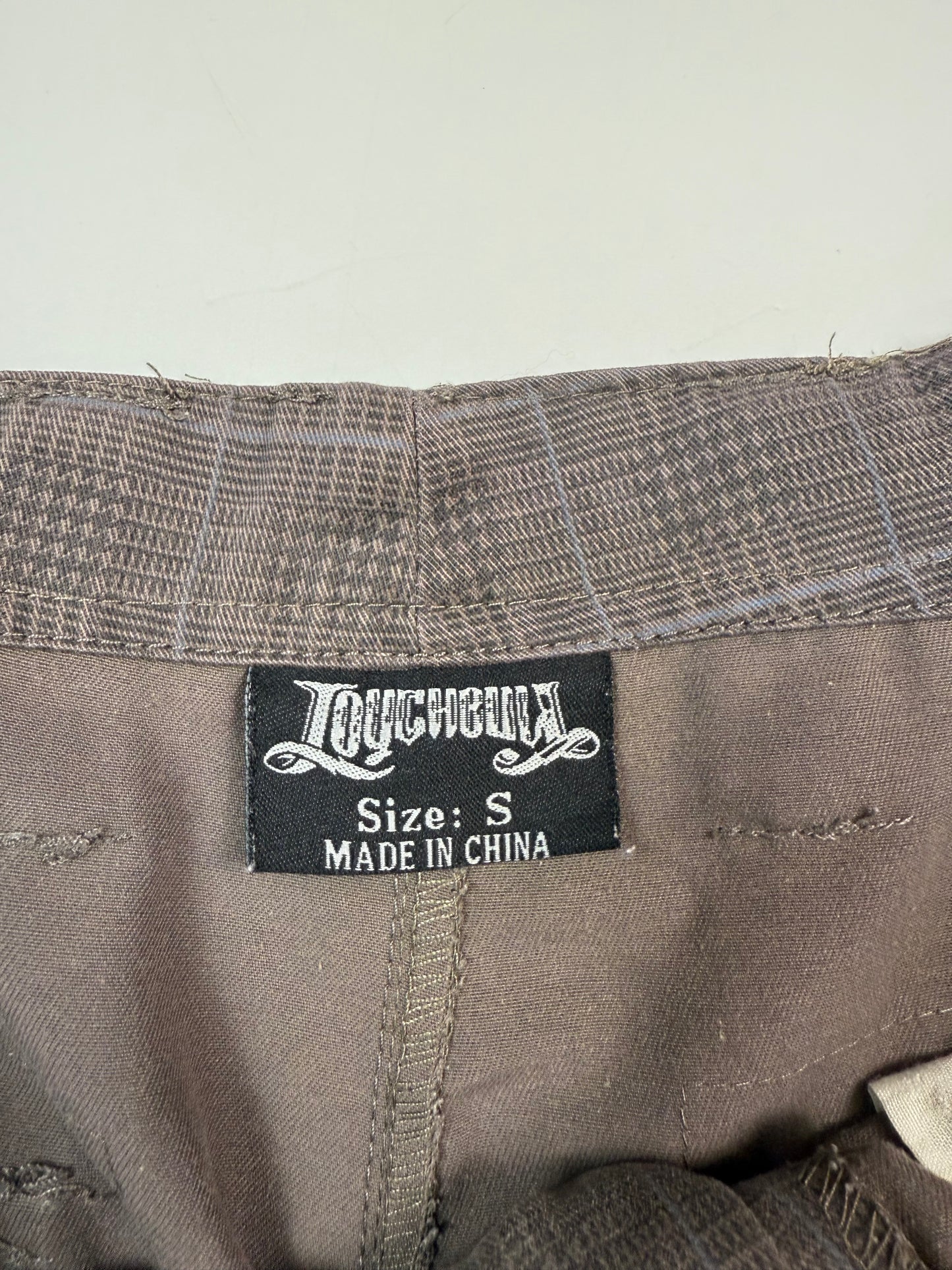 Vintage baggy checkered cargo shorts (S)