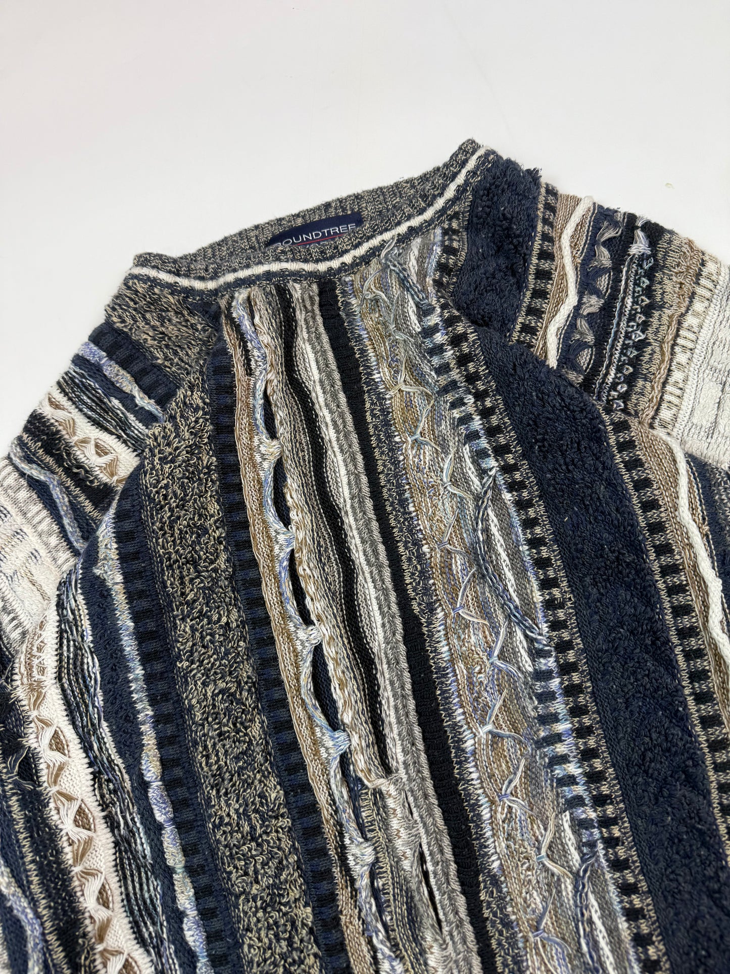 Vintage Coogi style abstract knit sweater (XL)