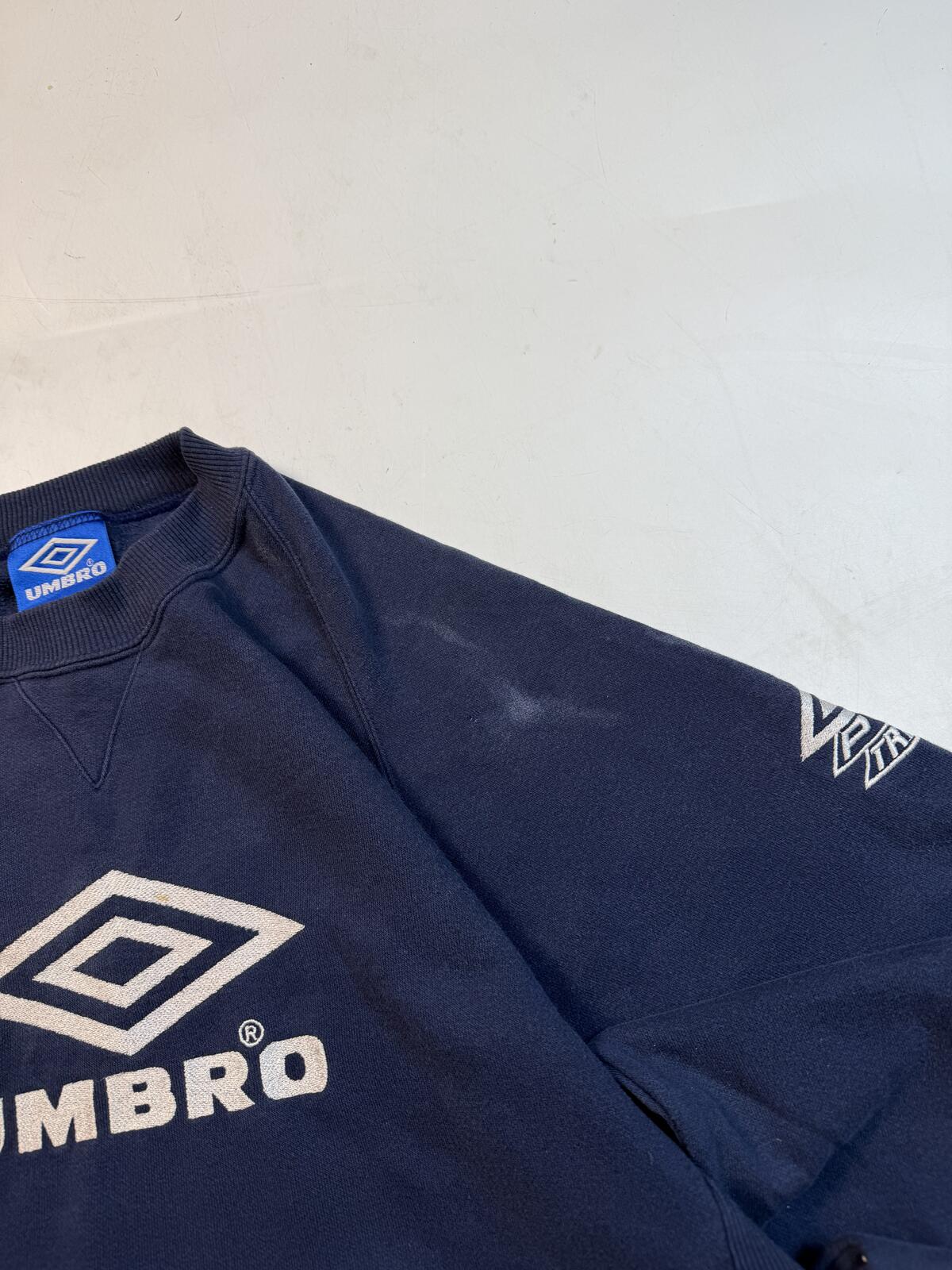 Vintage 90s Umbro pro training centre logo sweatshirt (L)