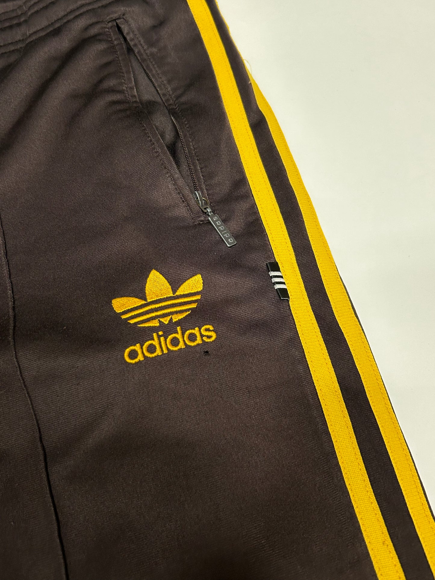 Vintage 90s Adidas originals track pants (M)