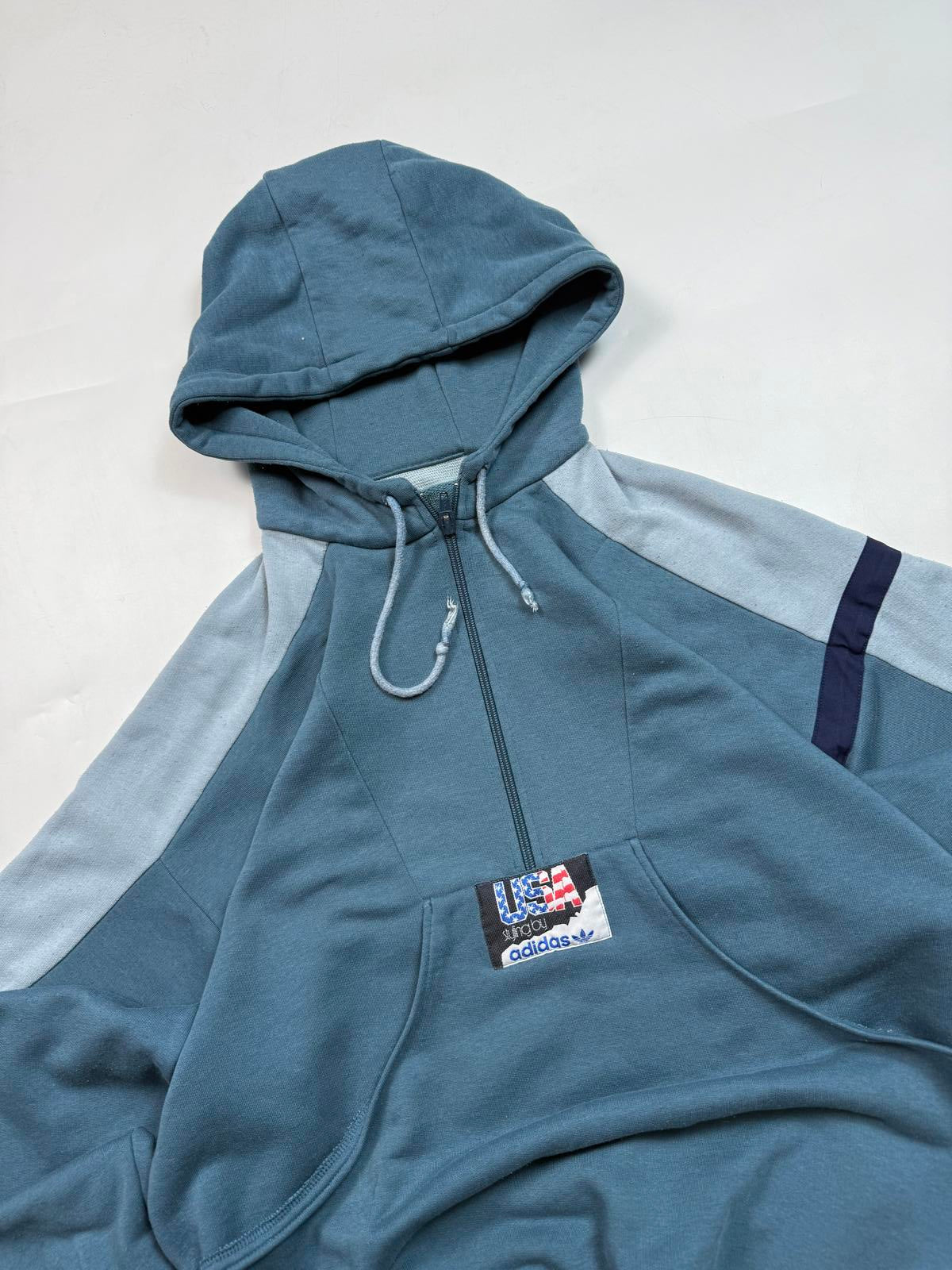 Vintage 90s adidas originals 1/4 zip hoodie (M)