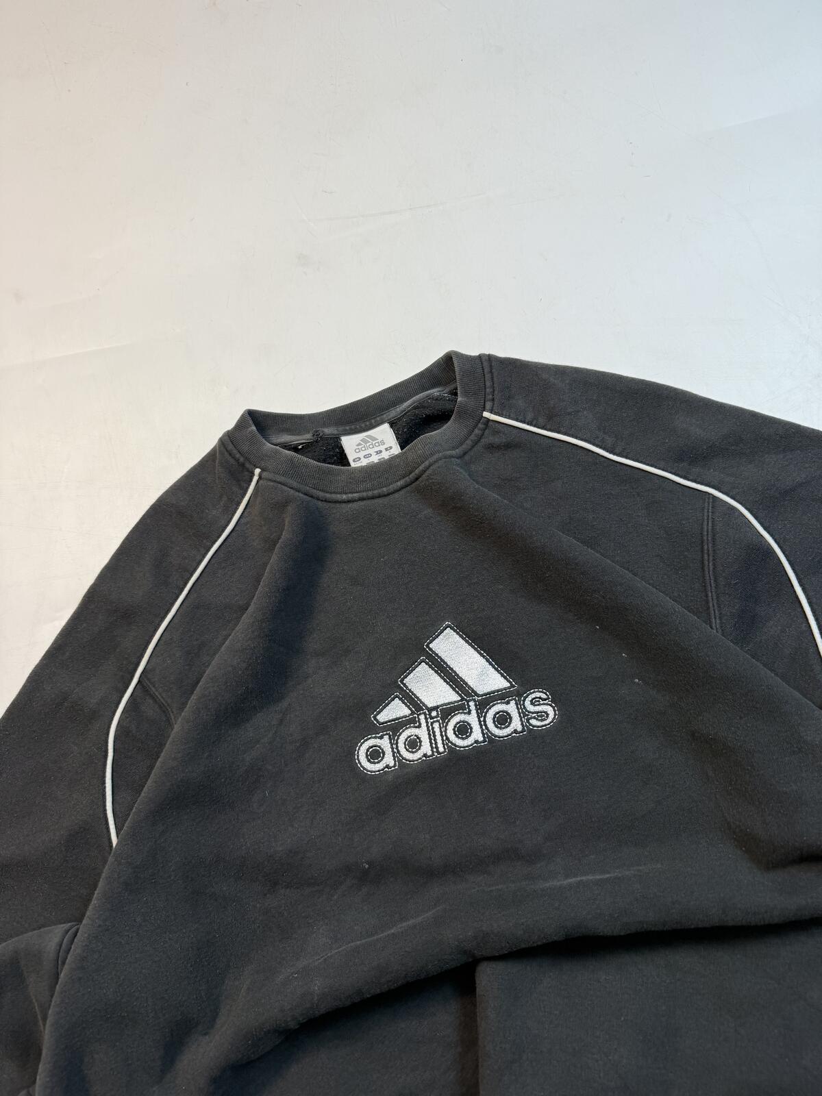 Vintage Y2K Adidas centre logo sweatshirt (L)