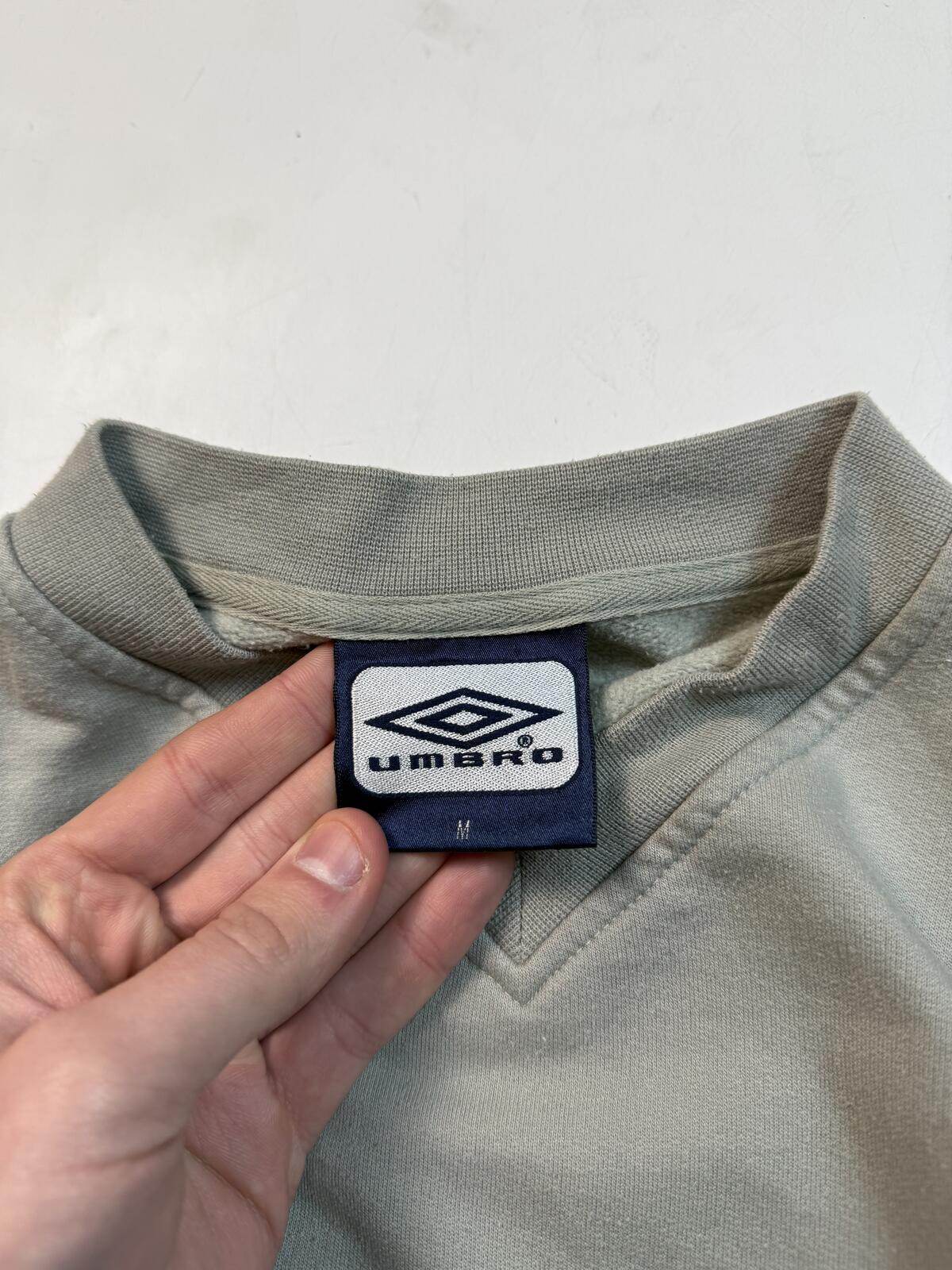 Vintage Y2K Umbro spell out sweatshirt (M)