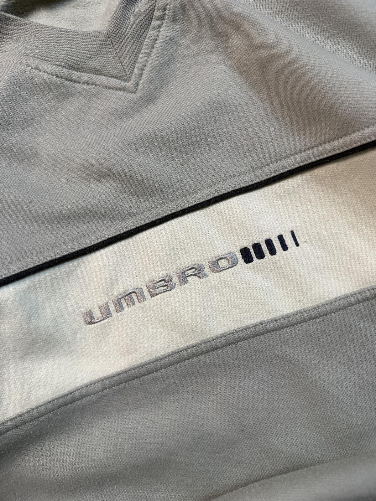 Vintage Y2K Umbro spell out sweatshirt (M)