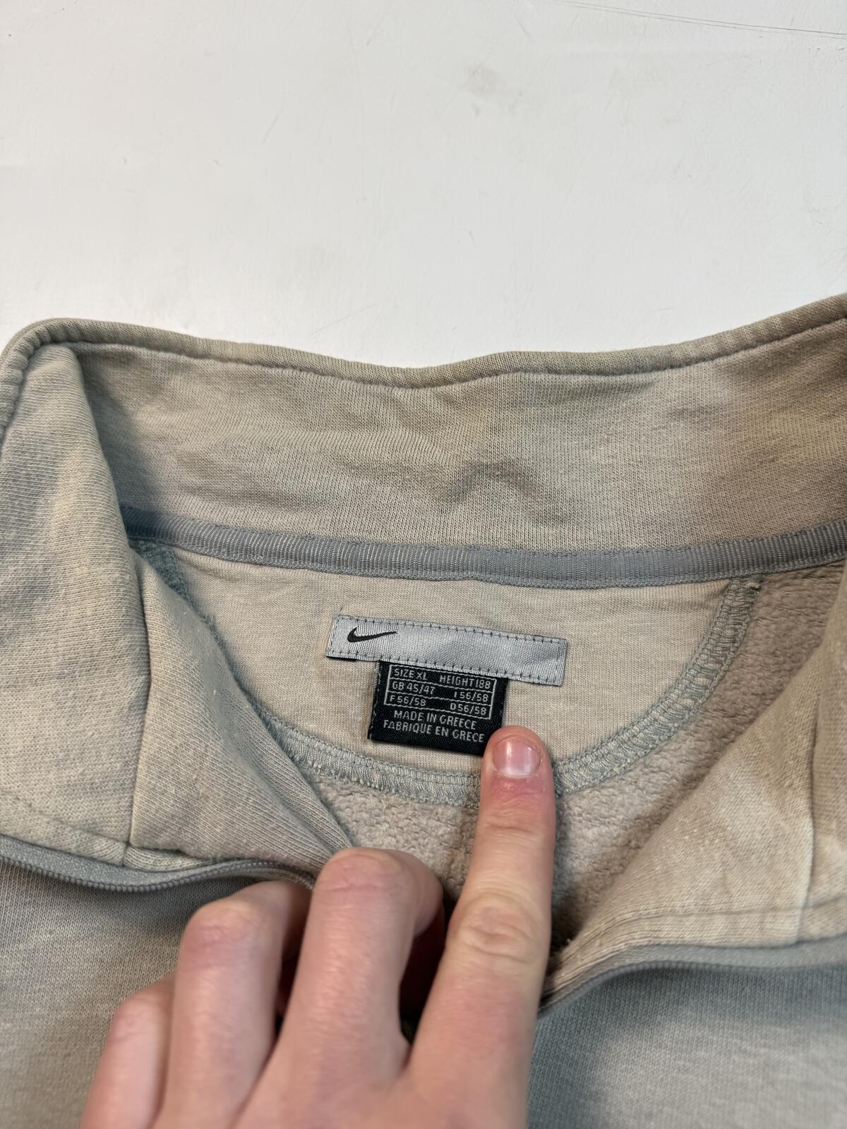 Vintage Y2K Nike quarter zip sweatshirt (XL)