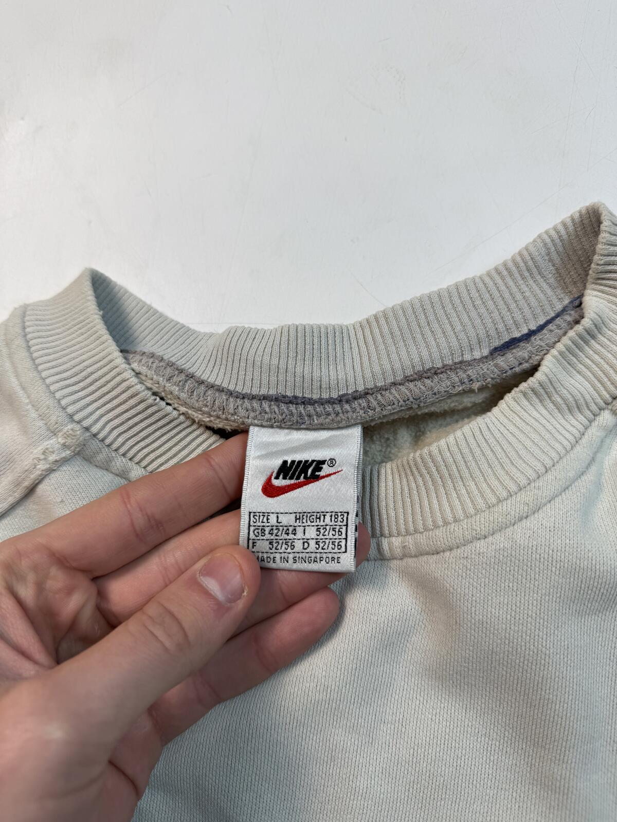 Vintage 90s Nike spell out sweatshirt (L)