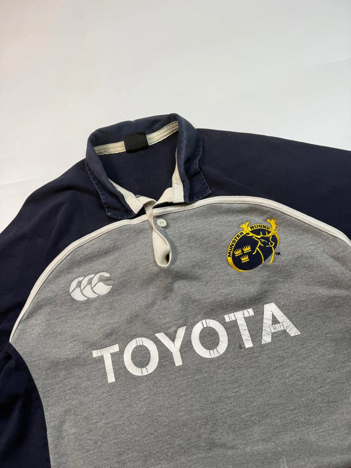 Vintage Munster 2006/07 Canterbury away rugby shirt (M)