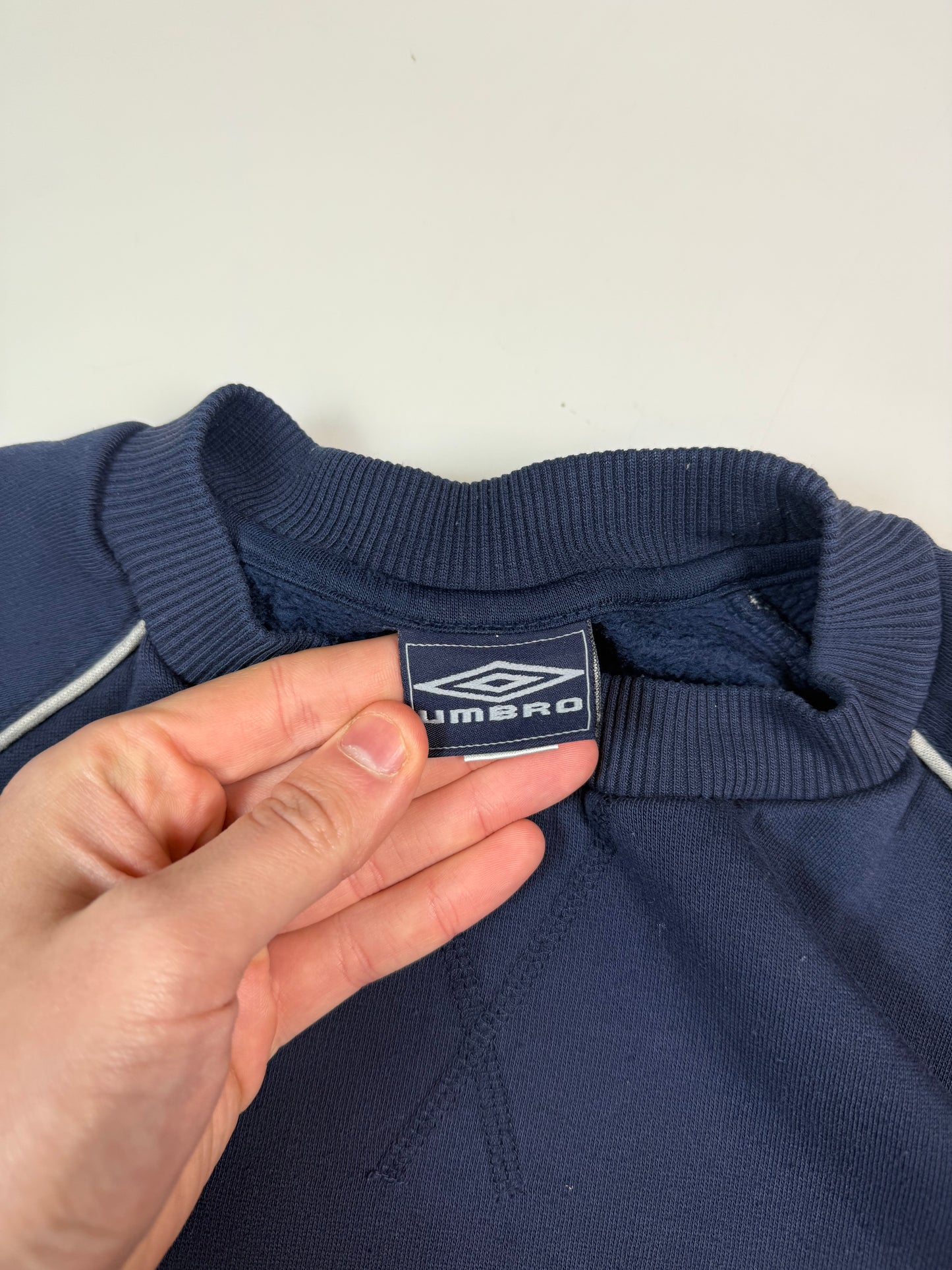 Vintage Umbro small logo sweatshirt (M)