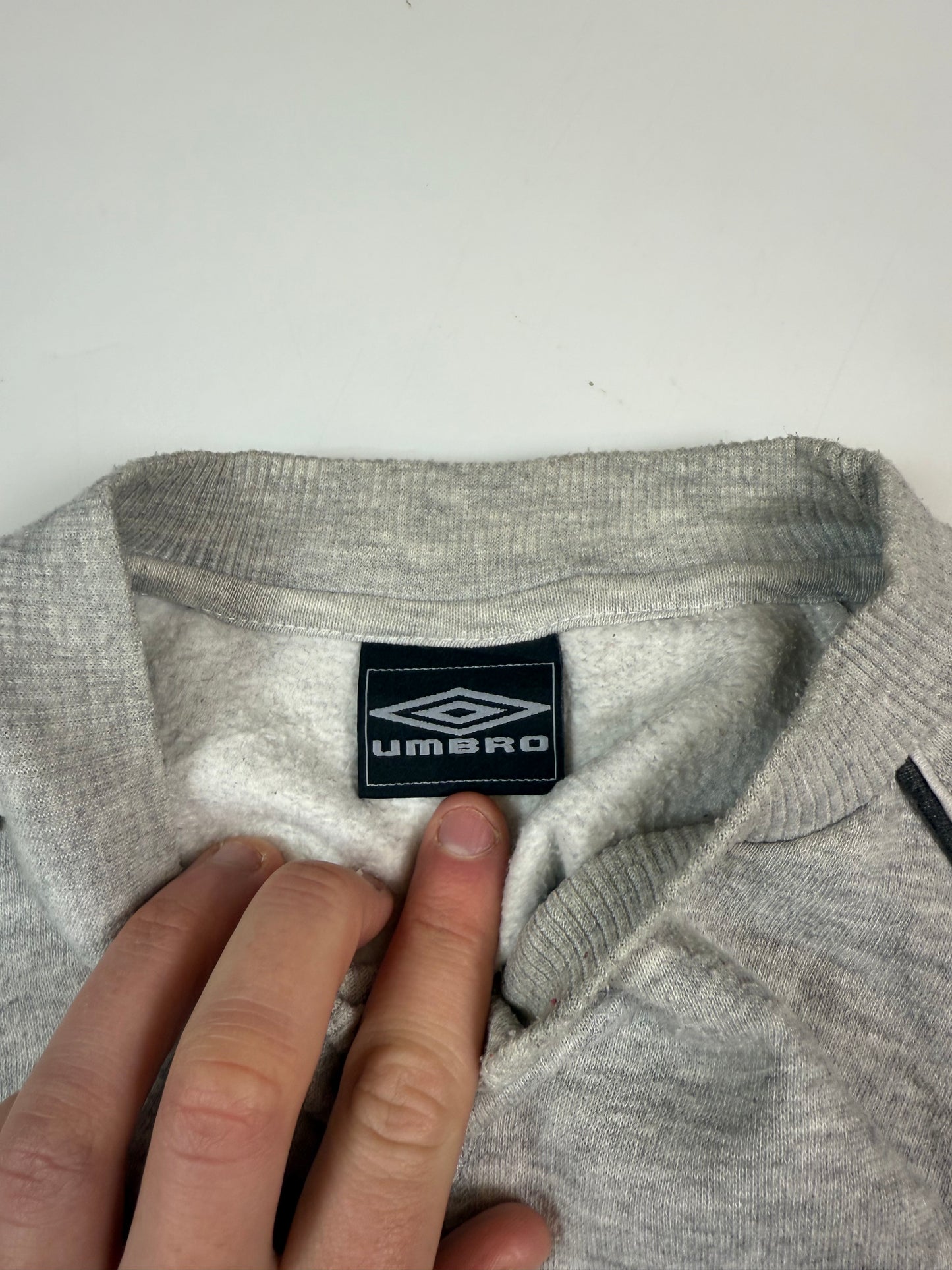 Vintage Umbro centre logo sweatshirt (M)