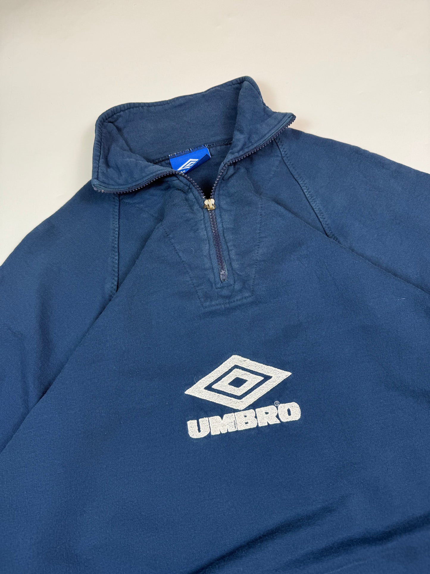 Vintage 90s Umbro centre logo quarter zip sweatshirt (M)