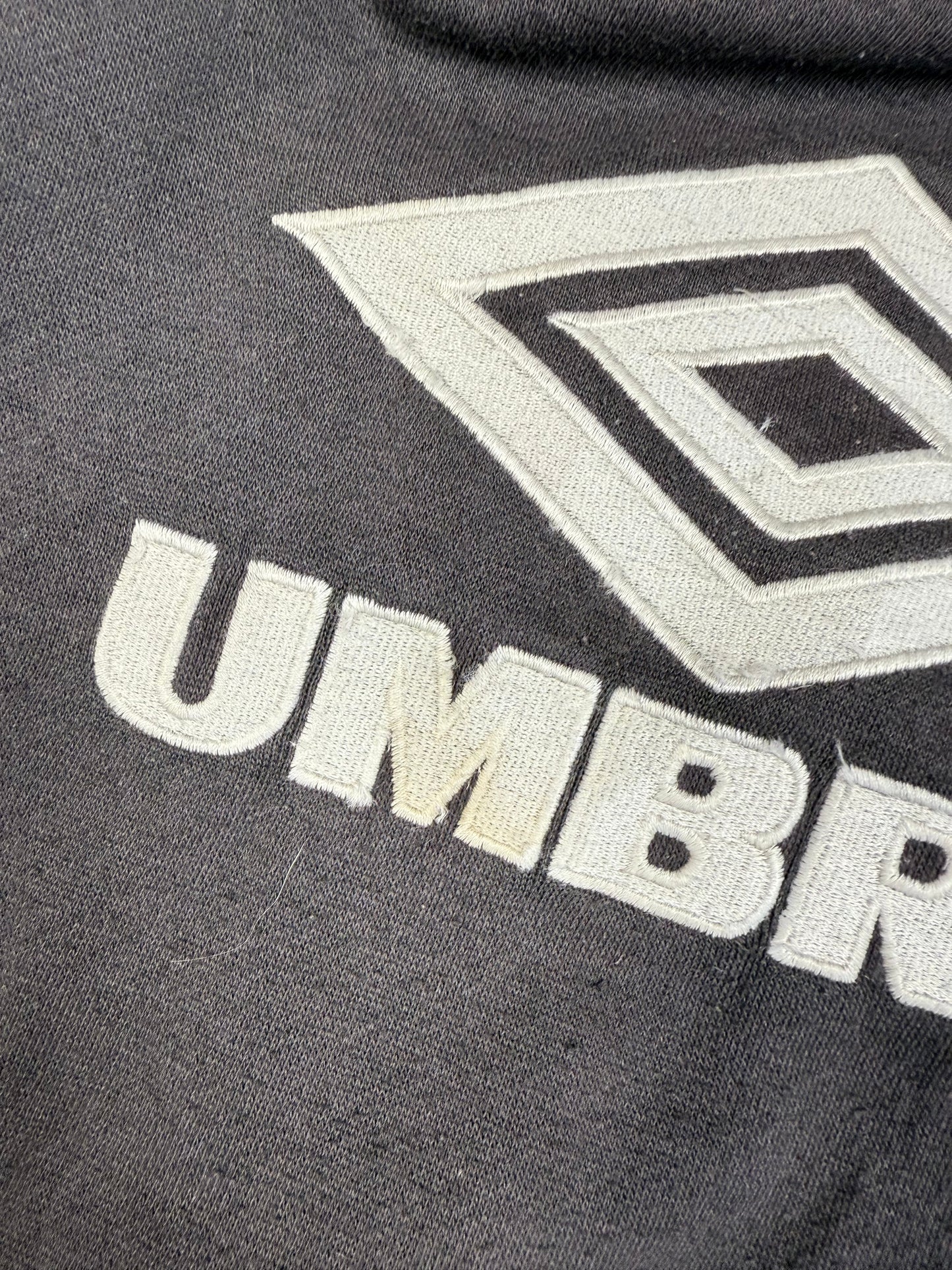 Vintage 90s Umbro centre logo sweatshirt (XL)