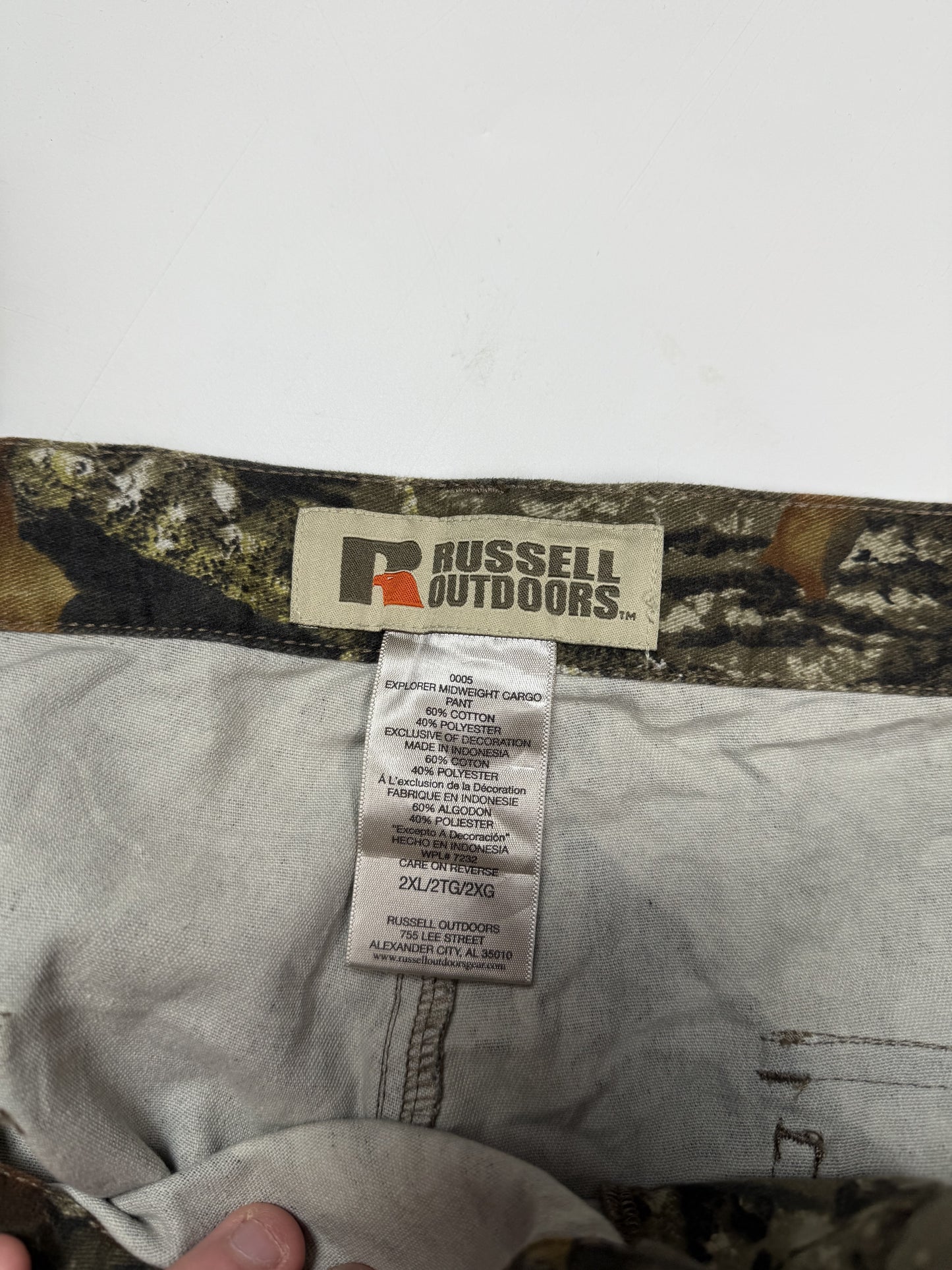 Vintage Russell athletic outdoors real tree baggy cargo pants (W46)
