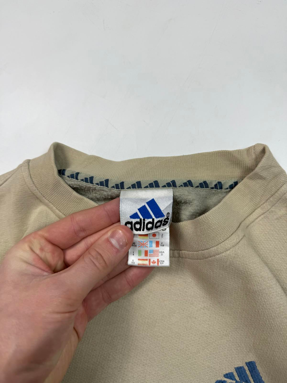 Vintage 90s Adidas small logo sweatshirt (S)
