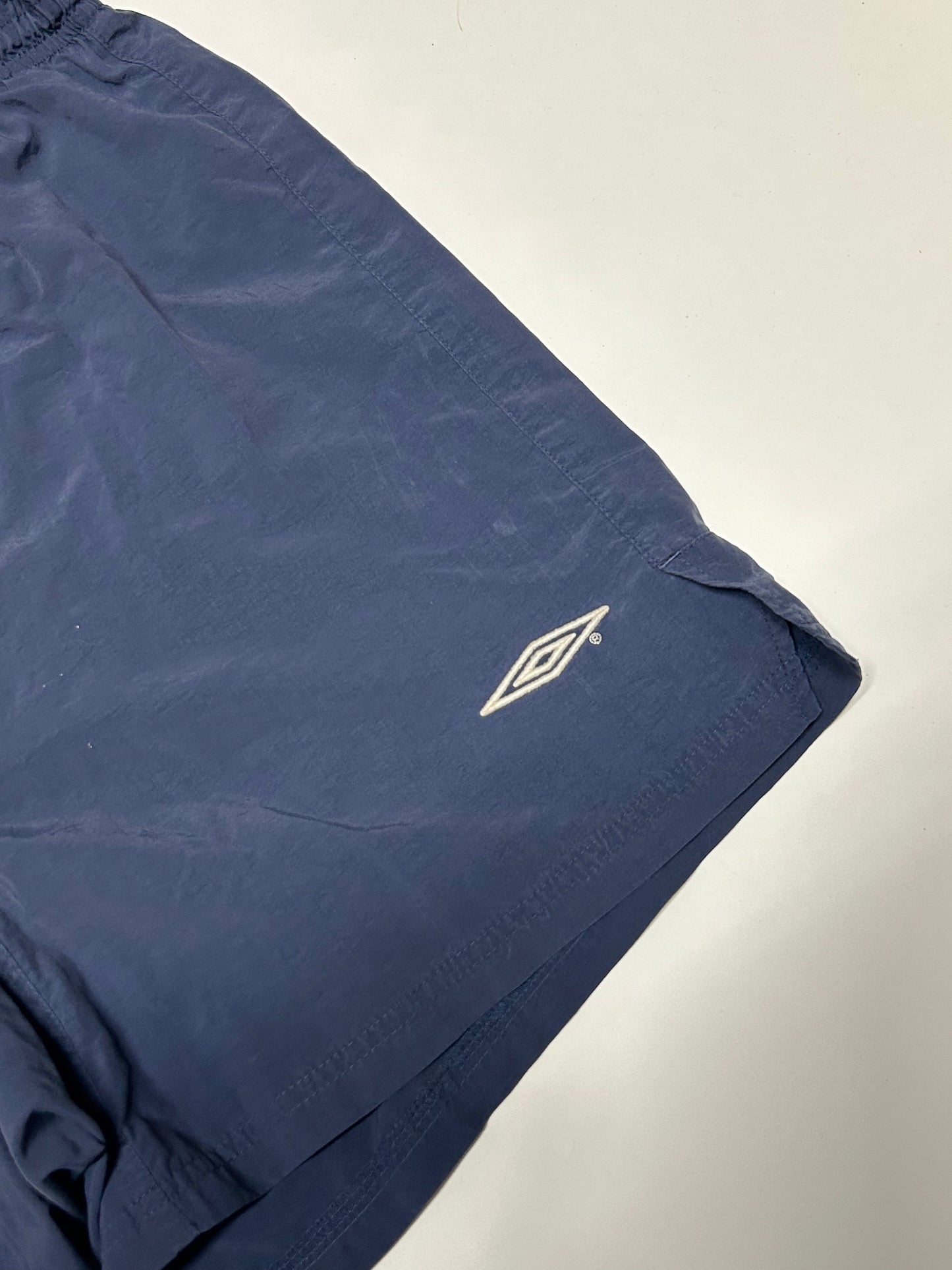 Vintage England 2002-04 Umbro home shorts (L)